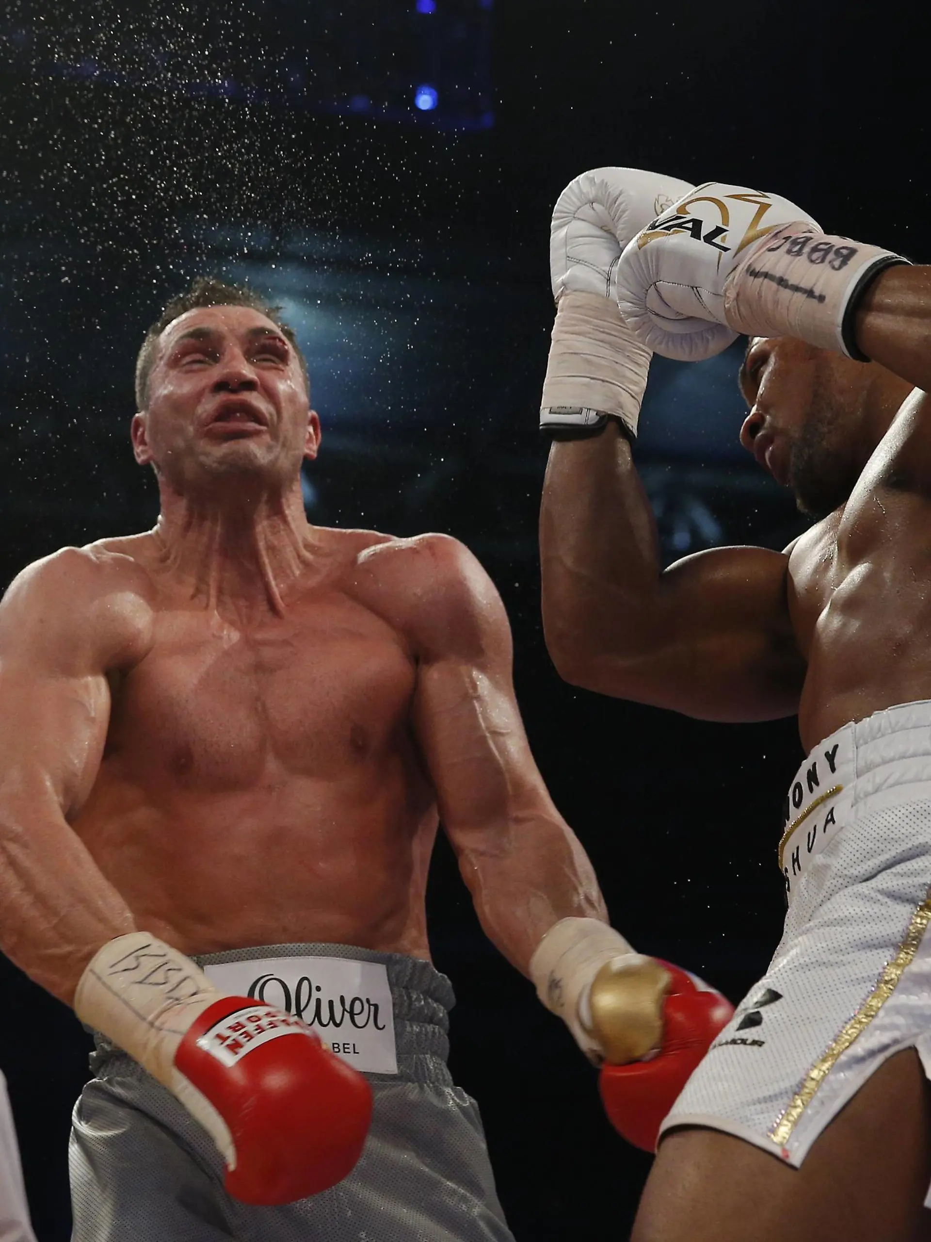 Britain Boxing - Anthony Joshua v Wladimir Klitschko IBF, IBO & WBA Super World Heavyweight Title s - Wembley Stadium, London, England - 29/4/17 Anthony Joshua in action with Wladimir Klitschko BOXE : Anthony Joshua vs Wladimir Klitschko - Wembley - 29/04/2017 ActionImages/Panoramic PUBLICATIONxNOTxINxFRAxITAxBEL UK02IE

Britain Boxing Anthony Joshua v Wladimir Klitschko IBF Ibo & WBA Super World Heavyweight Title s Wembley Stage London England 29 4 17 Anthony Joshua in Action with Wladimir Klitschko Boxe Anthony Joshua vs Wladimir Klitschko Wembley 29 04 2017 ActionImages Panoramic PUBLICATIONxNOTxINxFRAxITAxBEL  