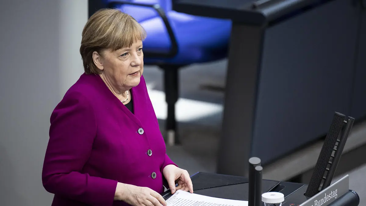  Angela Merkel, Bundeskanzlerin, aufgenommen im Rahmen einer Regierungserklaerung im Deutschen Bundestag in Berlin, 25.03.2021. Bundeskanzlerin Merkel spricht in ihrer Regierungserklaerung ueber den Europaeischen Rat sowie zu den Beschluessen der Ministerpraesidentenkonferenz zur Bewaeltigung der Corona-Pandemie. Berlin Deutschland *** Angela Merkel, German Chancellor, recorded during a government statement in the German Bundestag in Berlin, 25 03 2021 Chancellor Merkel speaks in her government statement about the European Council as well as about the decisions of the Conference of Ministers to deal with the Corona Pandemic Berlin Germany Copyright: xFlorianxGaertner/photothek.dex