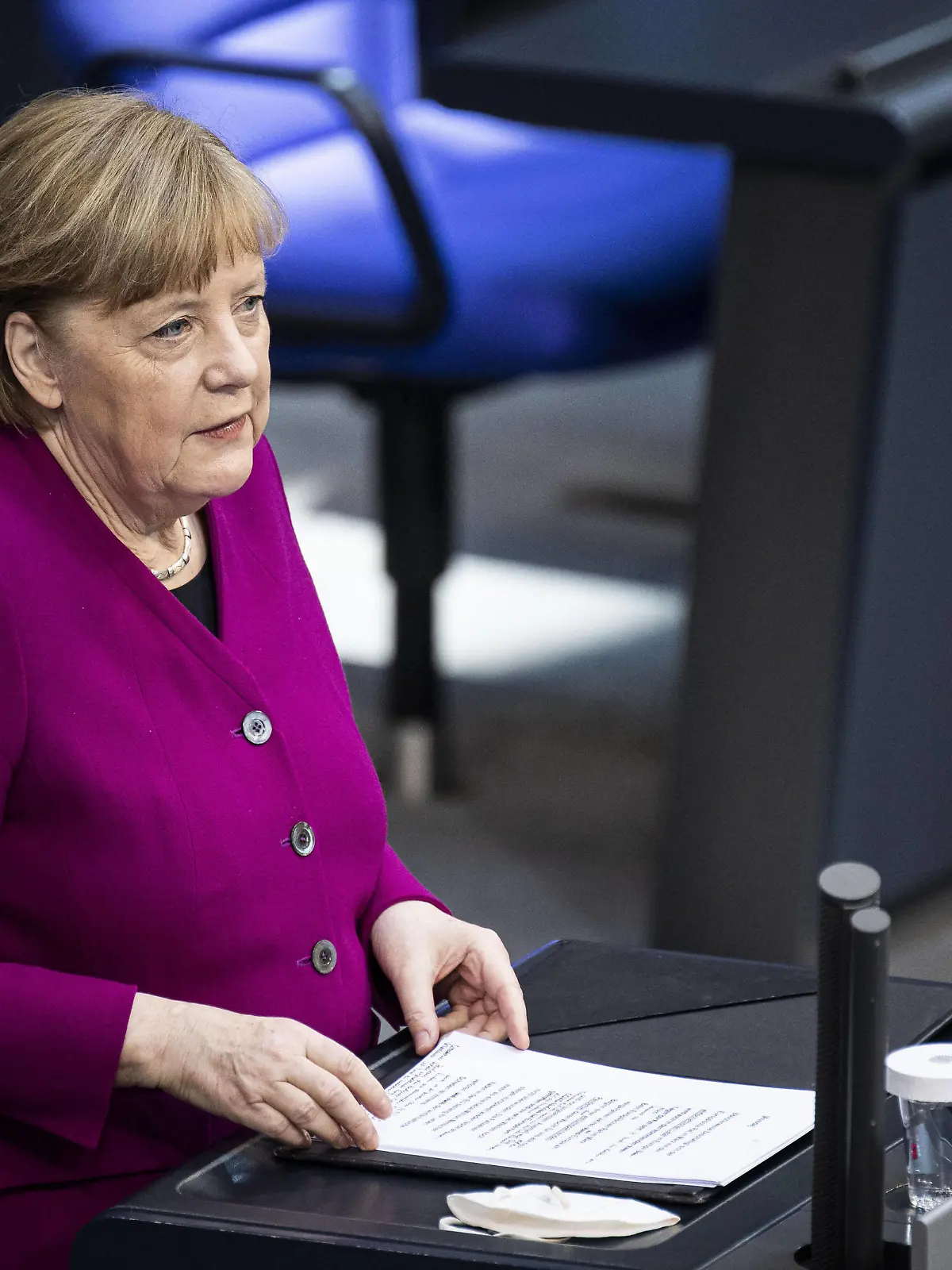  Angela Merkel, Bundeskanzlerin, aufgenommen im Rahmen einer Regierungserklaerung im Deutschen Bundestag in Berlin, 25.03.2021. Bundeskanzlerin Merkel spricht in ihrer Regierungserklaerung ueber den Europaeischen Rat sowie zu den Beschluessen der Ministerpraesidentenkonferenz zur Bewaeltigung der Corona-Pandemie. Berlin Deutschland *** Angela Merkel, German Chancellor, recorded during a government statement in the German Bundestag in Berlin, 25 03 2021 Chancellor Merkel speaks in her government statement about the European Council as well as about the decisions of the Conference of Ministers to deal with the Corona Pandemic Berlin Germany Copyright: xFlorianxGaertner/photothek.dex