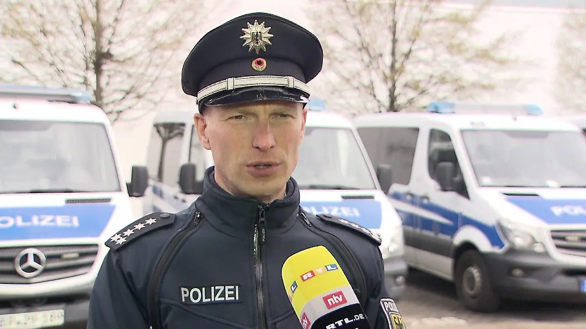 JENS SCHOBRANSKI
