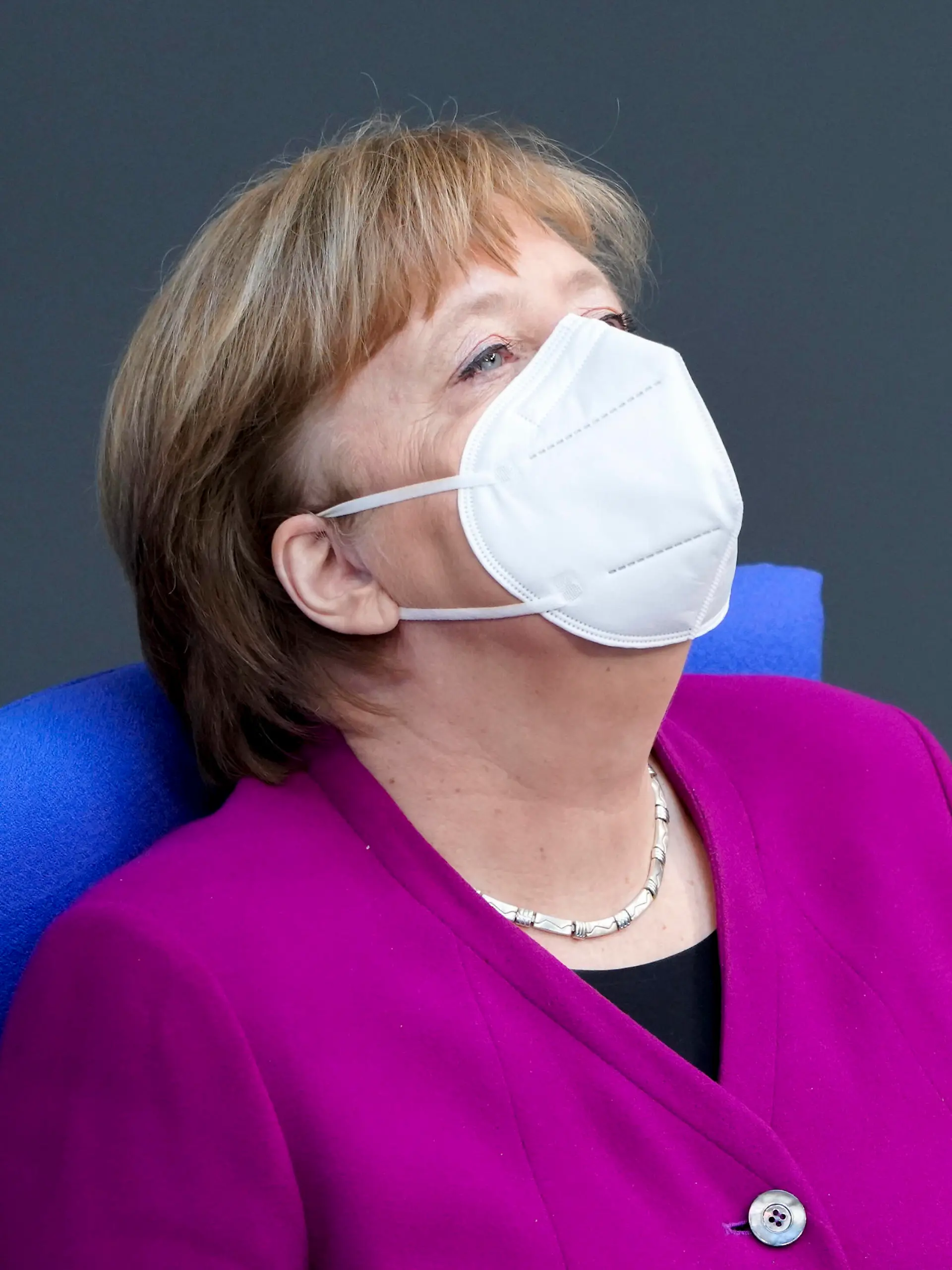  218. Bundestagssitzung - Debatte und Sitzung Aktuell, 25.03.2021, Berlin, Angela Merkel die Bundeskanzlerin der Bundesrepublik Deutschland im Portrait auf der Regierungsbank bei der Debatte zum Thema Regierungserklaerung zum Europaeischen Rat bei der 218. Sitzung des Deutschen Bundestag in Berlin Berlin Berlin Deutschland *** 218 Bundestag Session Debate and Session Current, 25 03 2021, Berlin, Angela Merkel the Chancellor of the Federal Republic of Germany in portrait on the government bench during the debate on the topic Government Statement on the European Council at the 218 Session of the German Bundestag in Berlin Berlin Germany