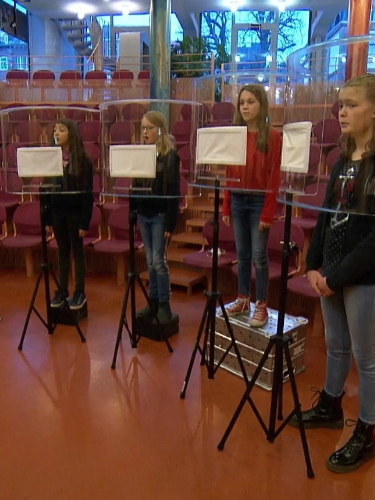 Bild zu: "Klangschirm soll Singen möglich machen"