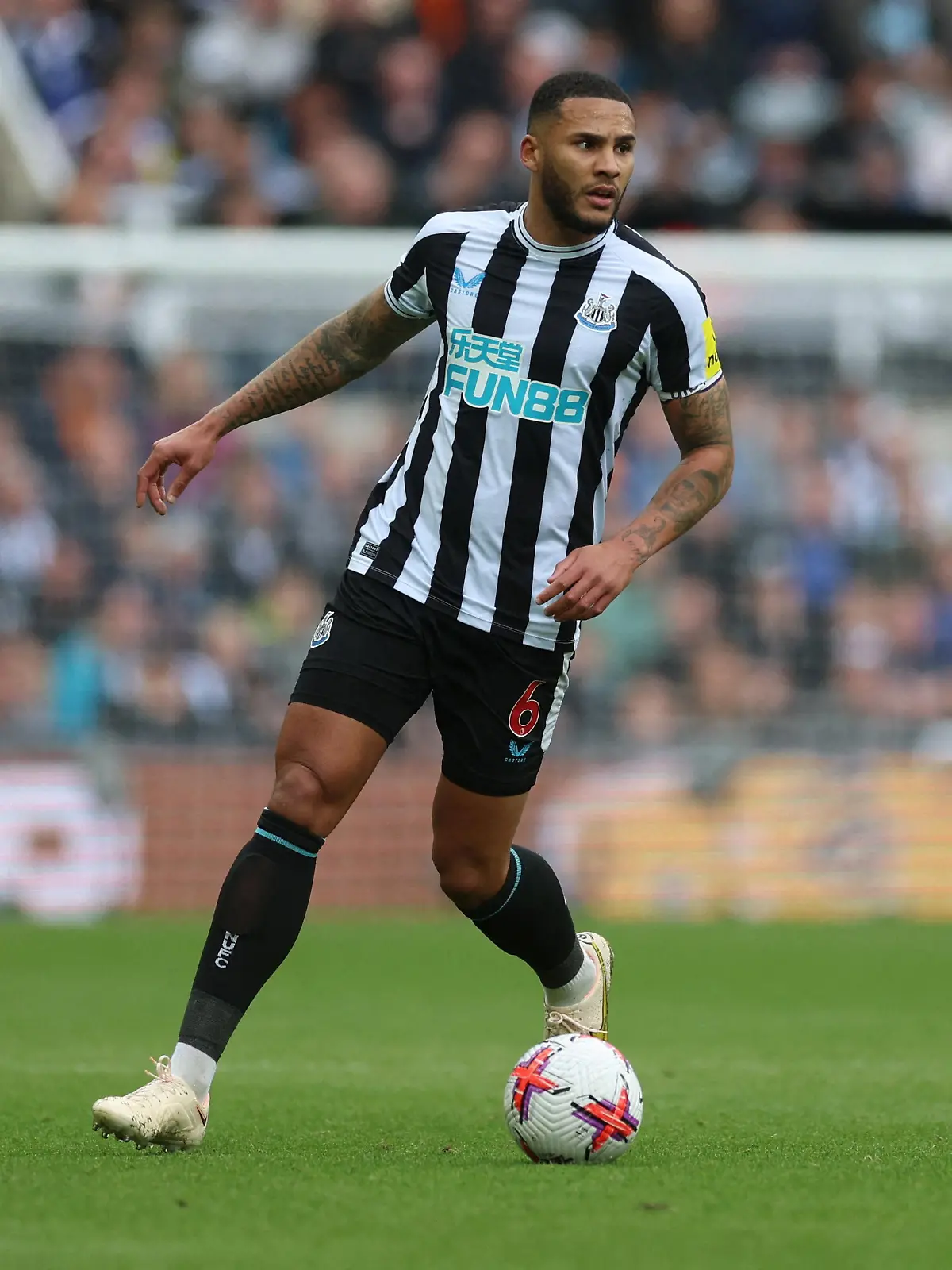 FILE PHOTO: Soccer Football - Premier League - Newcastle United v Tottenham Hotspur - St James' Park, Newcastle, Britain - April 23, 2023 Newcastle United's Jamaal Lascelles in action Action Images via Reuters/Lee Smith EDITORIAL USE ONLY. No use with unauthorized audio, video, data, fixture lists, club/league logos or 'live' services. Online in-match use limited to 75 images, no video emulation. No use in betting, games or single club /league/player publications.  Please contact your account representative for further details./File Photo