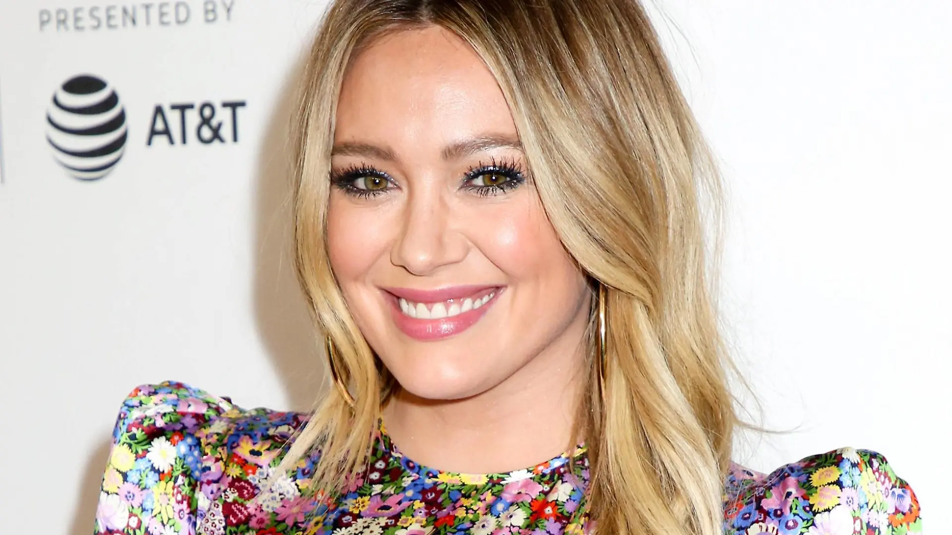 Hilary Duff arriving at the screening of Younger during the Tribeca Film Festival in New York City - April 25, 2019 - Tribeca Film Festival 2019, New York City New York United States Spring Studio PUBLICATIONxINxGERxSUIxAUTxONLY Copyright: xStevenxBergmanx Hilary_Duff_SB_74157