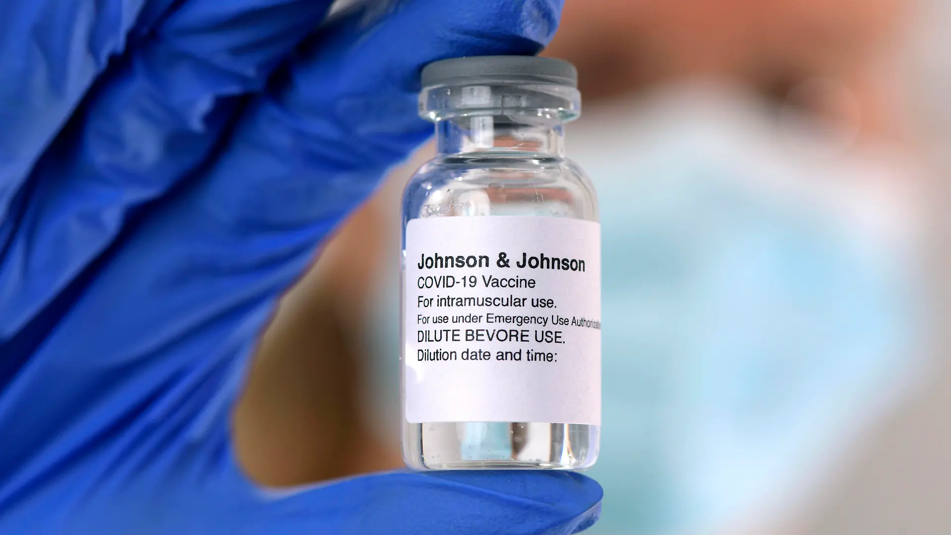 03.02.2021, Symbolbild: Impfstoffe, Johnson & Johnson, Model Release vorhanden 03.02.2021, Symbolbild: Impfstoffe 03.02.2021, Symbolbild: Impfstoffe *** 03 02 2021, symbol picture vaccines, Johnson Johnson, model release available 03 02 2021, symbol picture vaccines 03 02 2021, symbol picture vaccines 