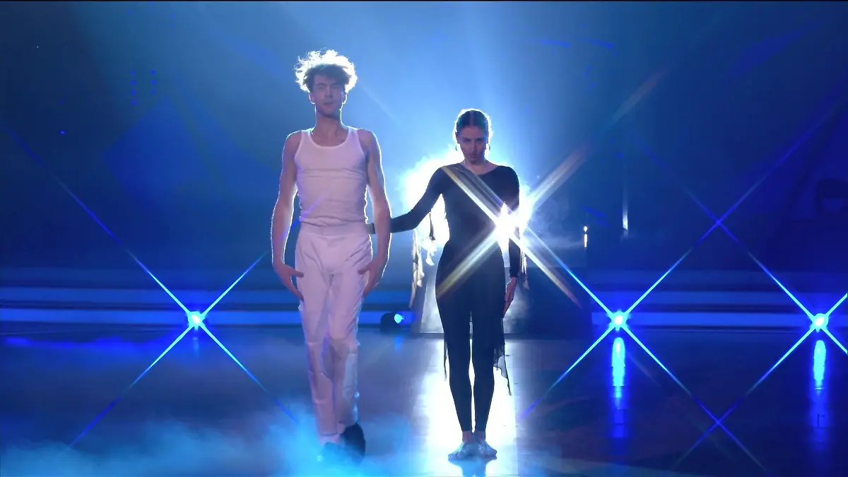 Beim "Magic Moment" tanzt Timon Krause gegen seine "Dämonen" Exklusiver Einblick in "Let's Dance"-Tanz