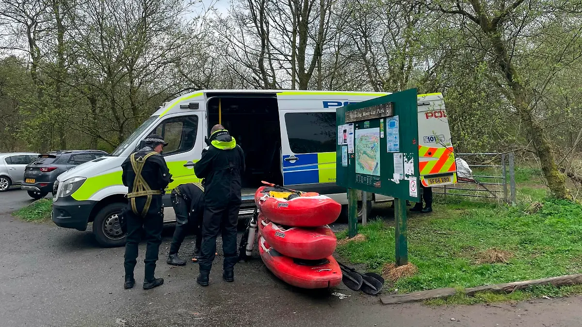 Mugdock Country Park incident. Police divers at the scene at Mugdock Country Park, East Dunbartonshire, as police continue their search for the fiancé of pregnant teacher Marelle Sturrock, 35, who was found dead in suspicious circumstances in Glasgow on Tuesday. Picture date: Thursday April 27, 2023. See PA story POLICE Mugdock. Photo credit should read: Lucinda Cameron/PA Wire URN:71917945