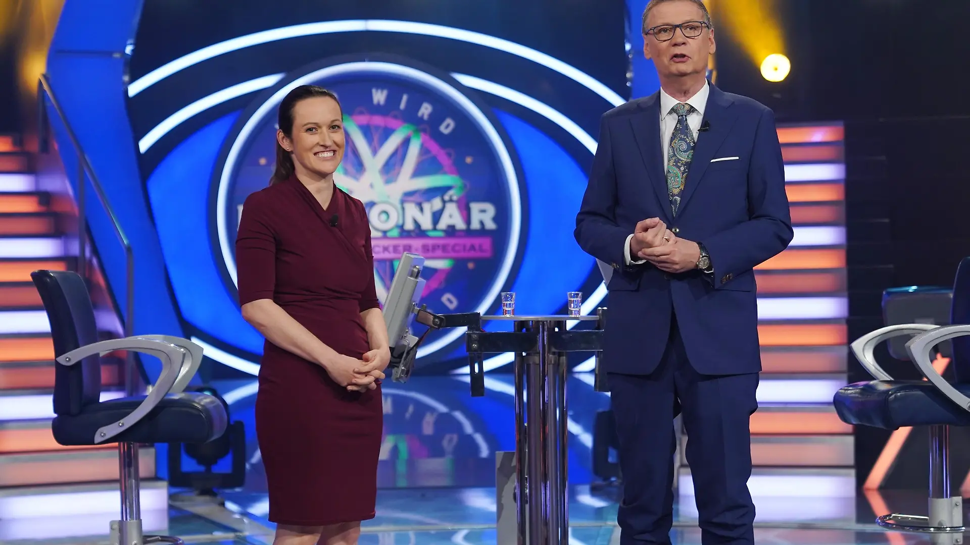 "Wer wird Millionär?"-Zocker-Kandidatin Nicola Baumann und Moderator Günther Jauch
