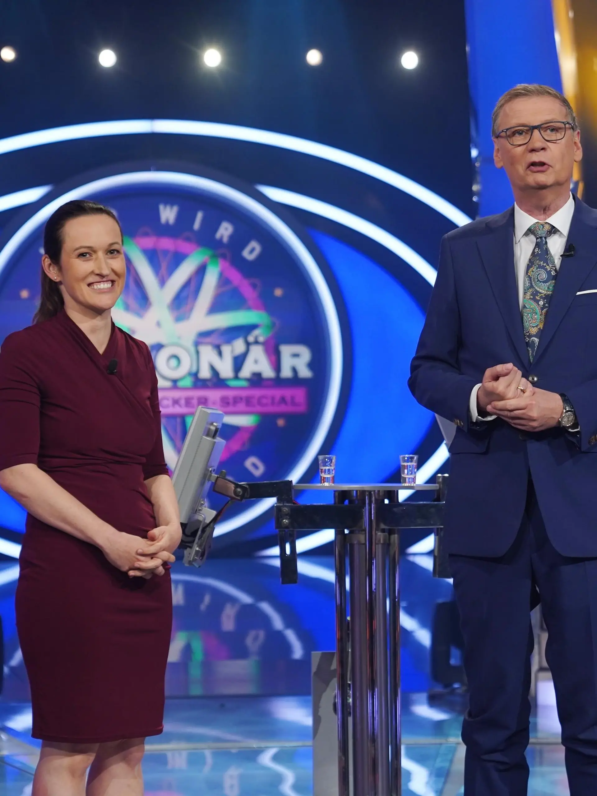 "Wer wird Millionär?"-Zocker-Kandidatin Nicola Baumann und Moderator Günther Jauch