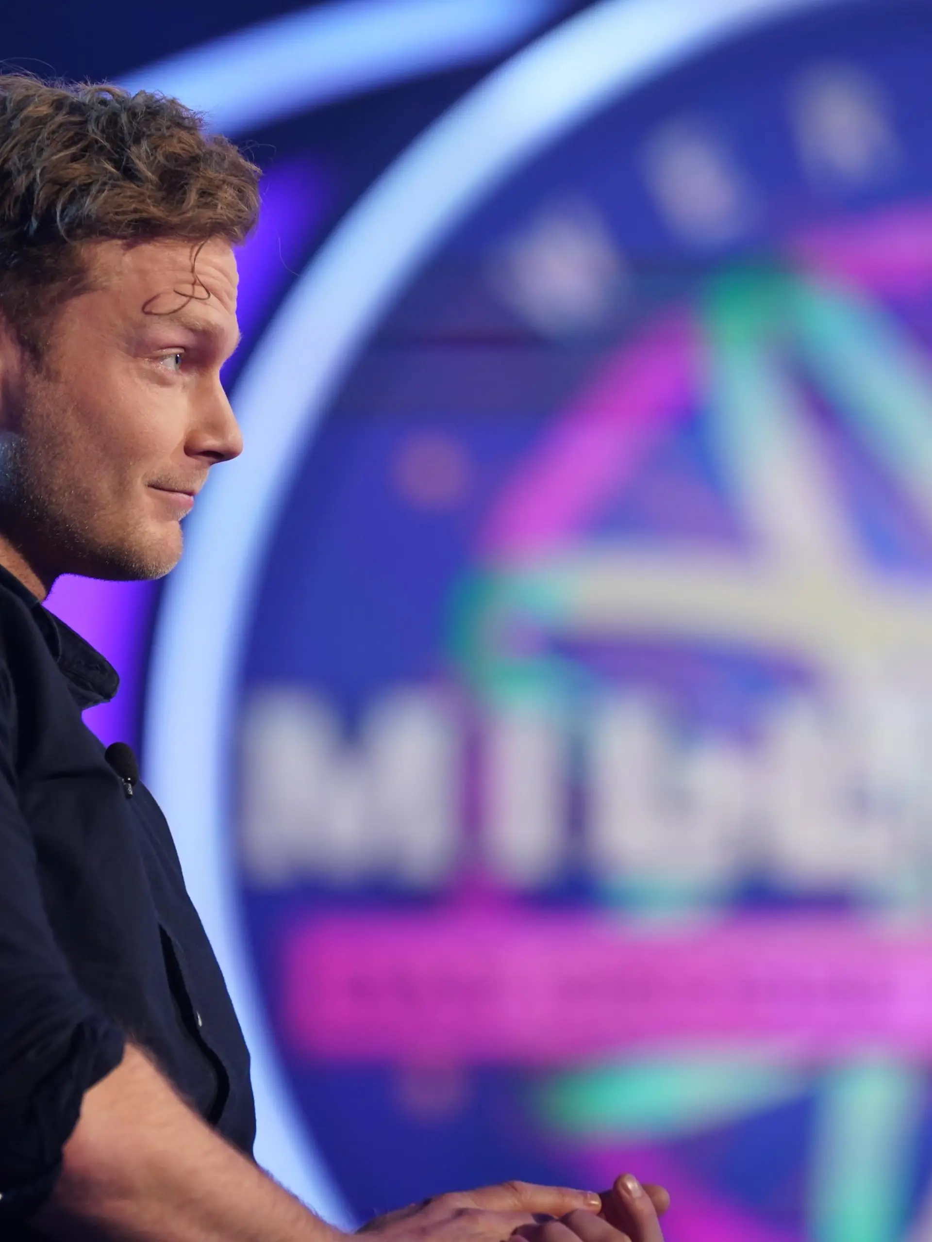 "Wer wird Millionär?"-Zockerkandidat Christian Stübinger verzockt sich ausgerechnet bei einer Kinderwagen-Frage und fällt auf 1.000 Euro zurück.