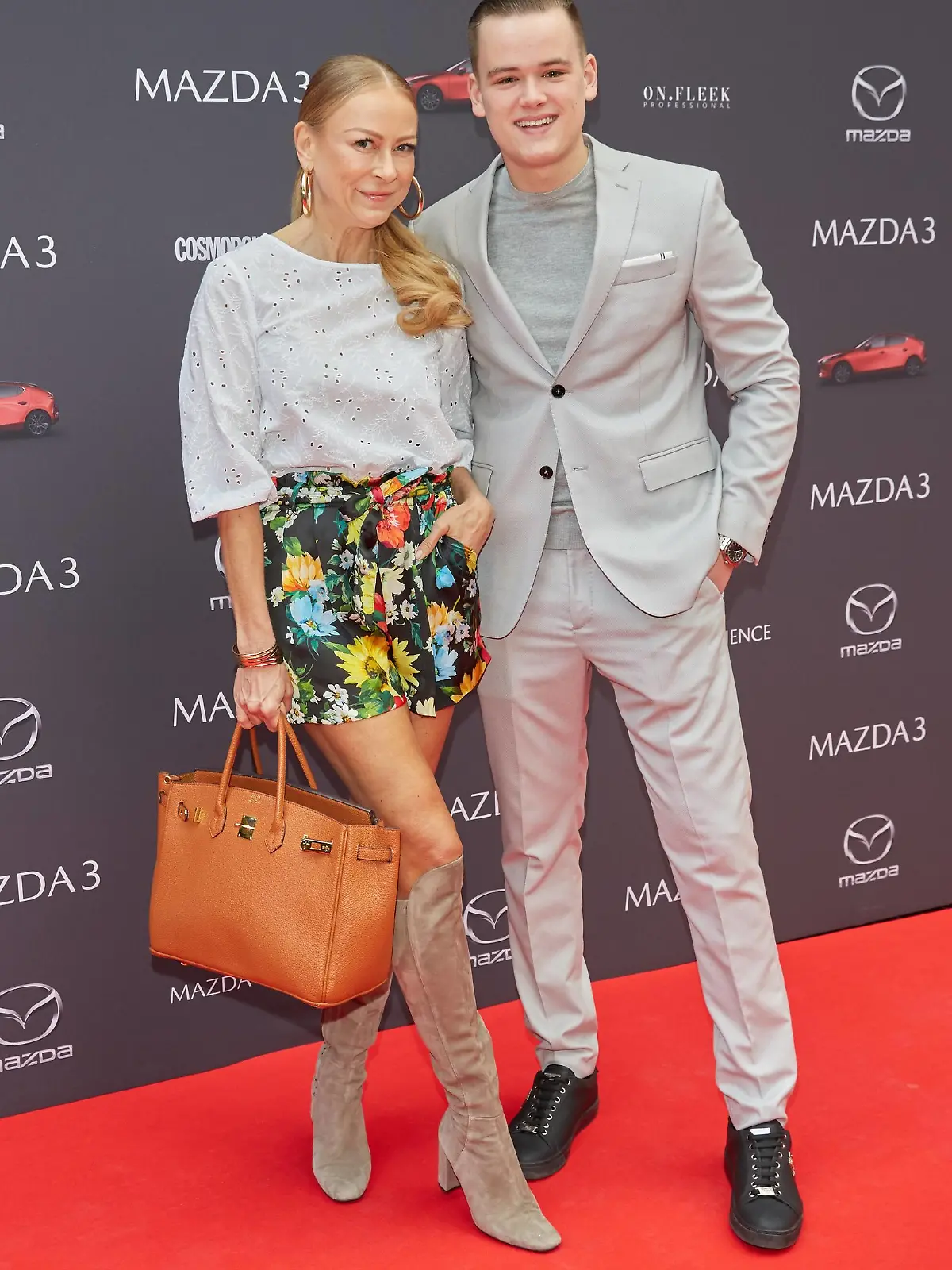 Entertainment Bilder des Tages Jenny Elvers mit Sohn Paul - MAZDA Spring Cocktail in Berlin am 23.05.2019. MAZDA Spring Cocktail *** Jenny Elvers with his son Paul MAZDA Spring Cocktail in Berlin on 23 05 2019 MAZDA Spring Cocktail  