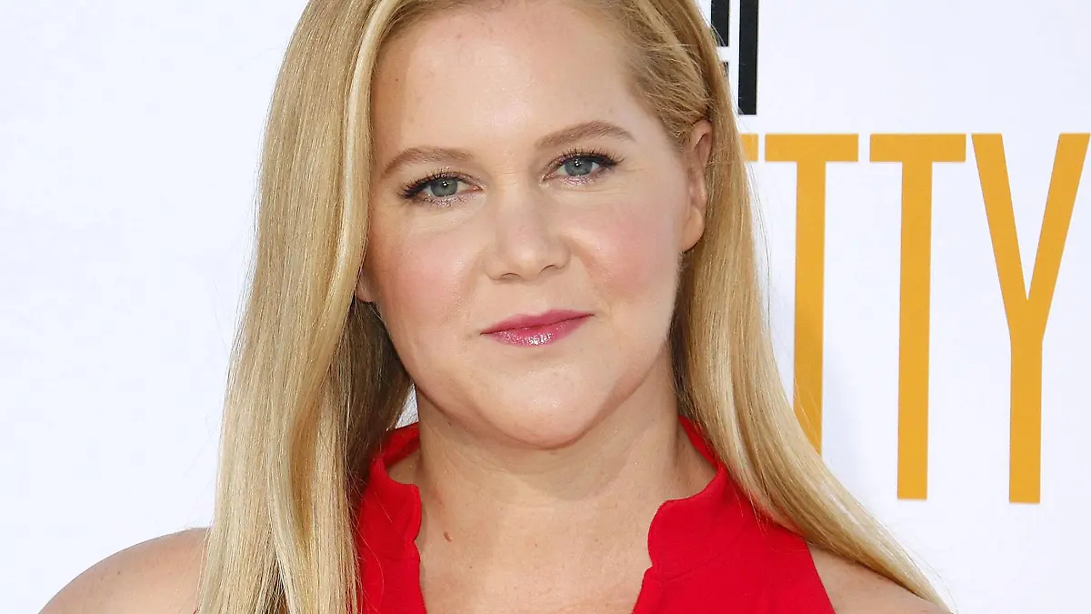 Amy Schumer bei der I Feel Pretty Film Premiere am 17.04.2018 in Westwood, Los Angeles I Feel Pretty Filmpremiere in Los Angeles, 2018 *** Amy Schumer at the I Feel Pretty Film Premiere on 17 04 2018 at Westwood Los Angeles. I Feel Pretty. Film Premiere in Los Angeles 2018 PUBLICATIONxINxGERxSUIxAUTxONLY