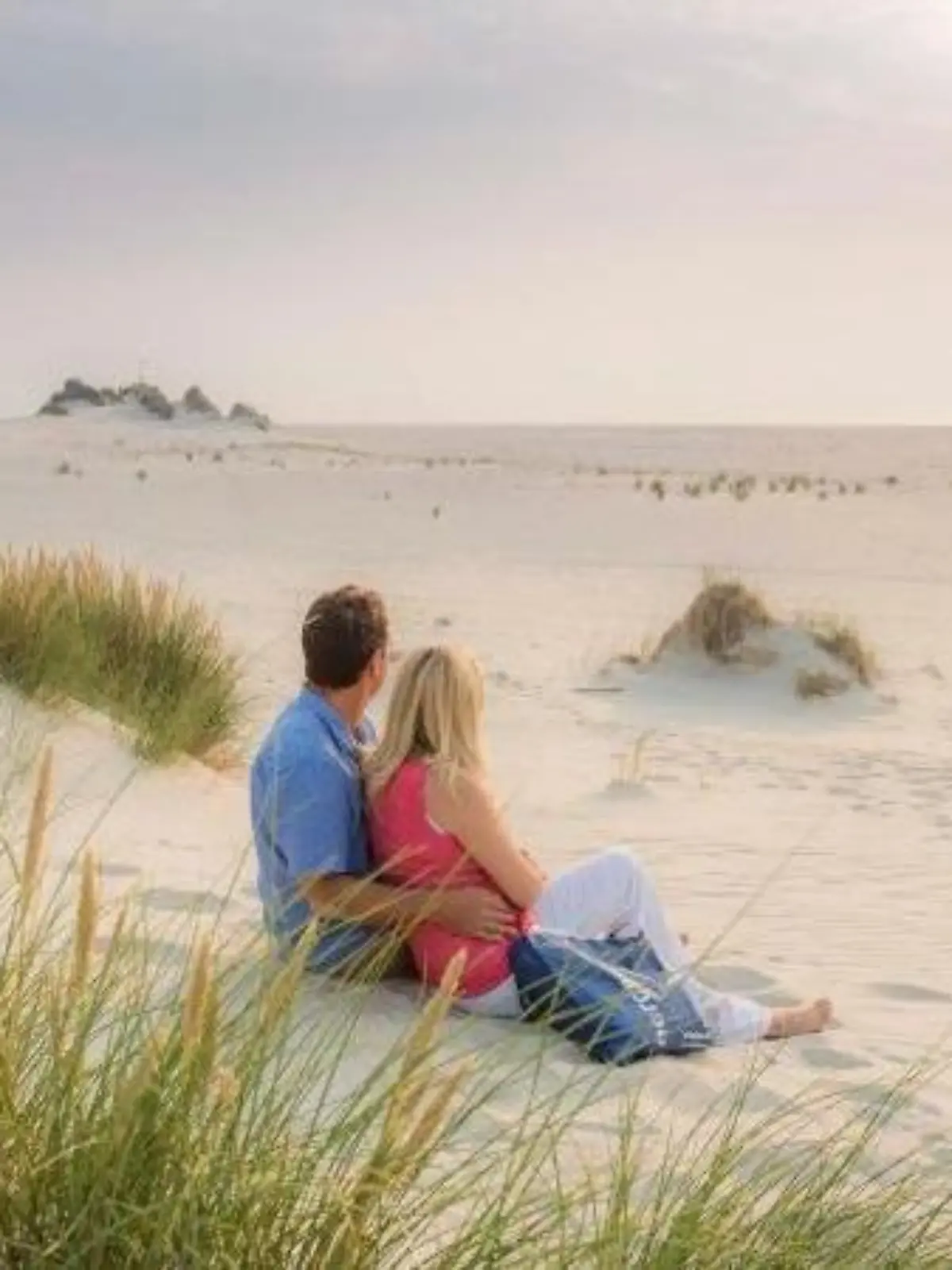 Der Kniep genannte Strand auf Amrum ist besonders breit, er nimmt rund ein Drittel der Inselfläche ein. Foto: Amrum Touristik