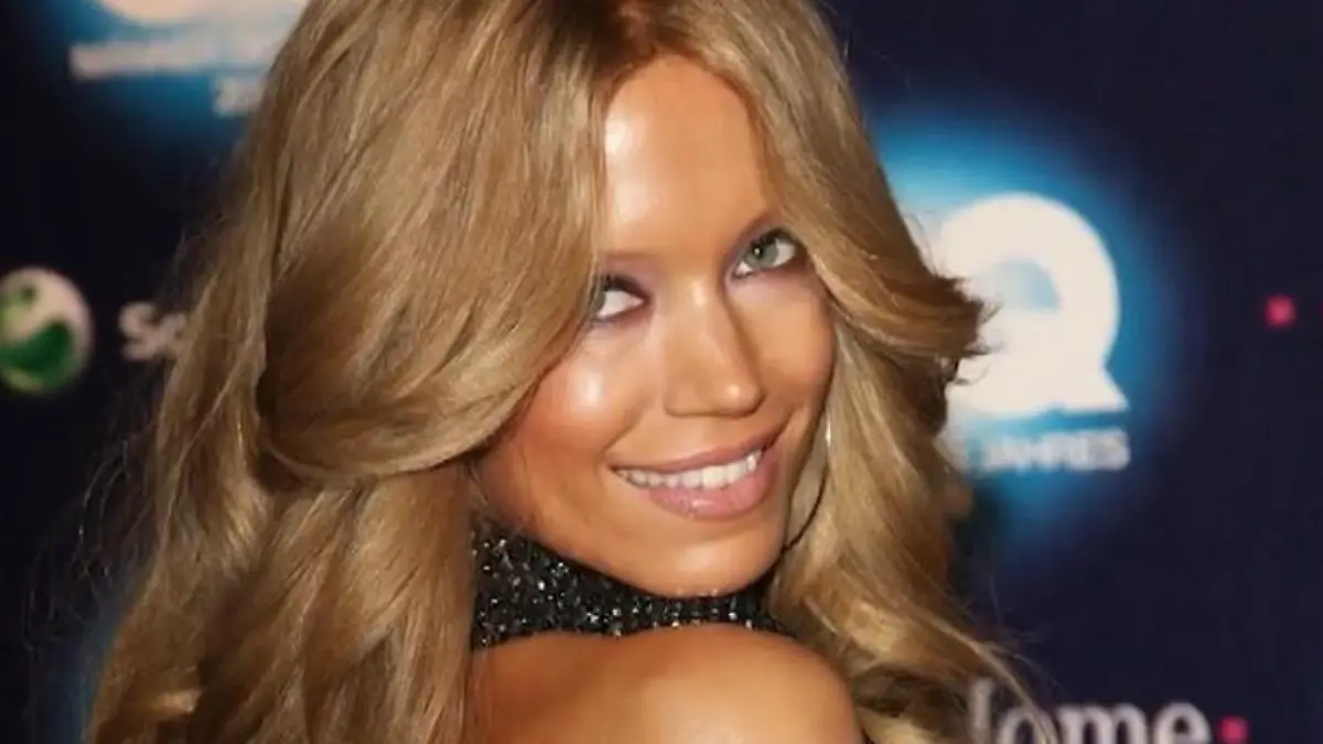 Sylvie Meis gibt Krebspatientinnen Schminktipps Moderatorin zeigt sich ohne Make-up