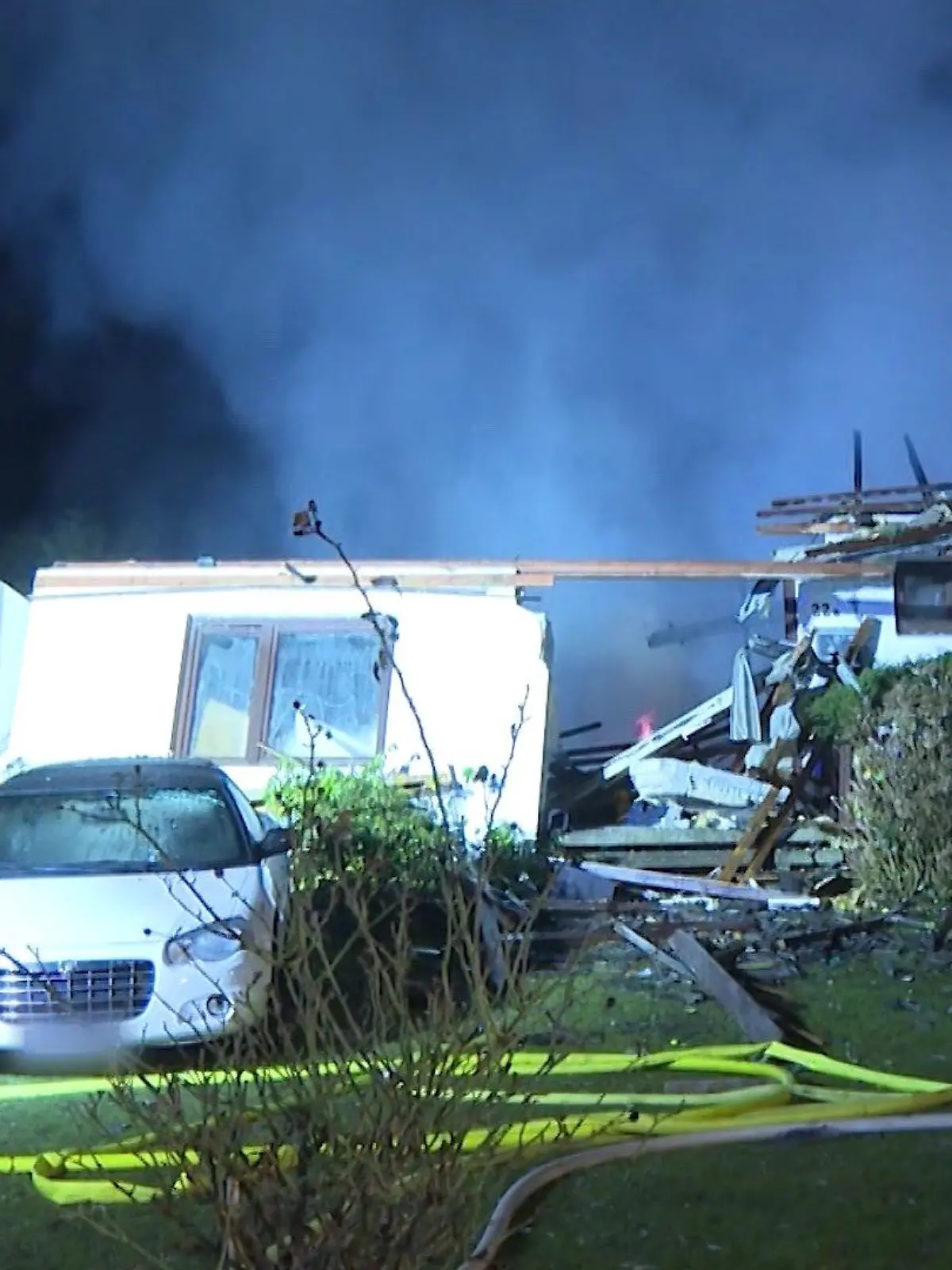 Ein Wohnhaus explodiert in Horst