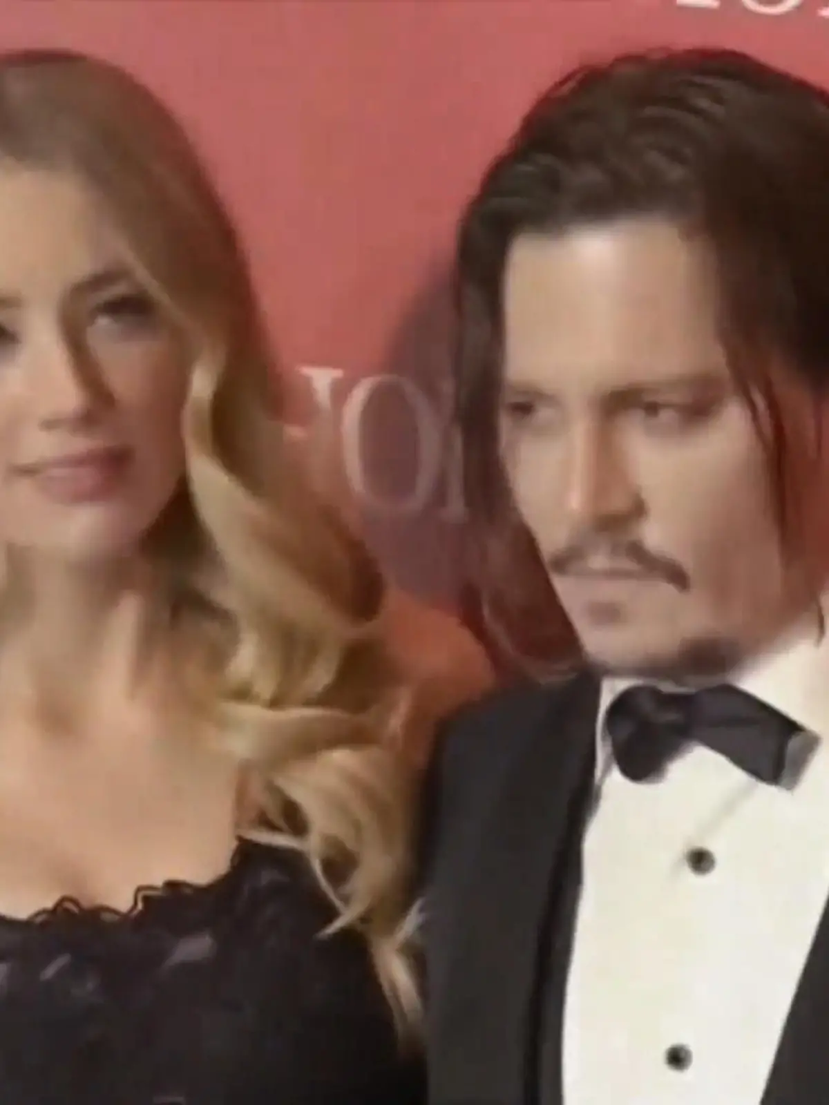 Bild zu: "Johnny Depp: So oft hat er Amber Heard geschlagen"