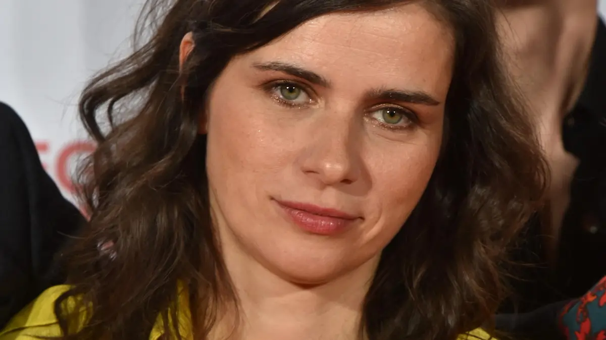 Schauspielerin Nora Tschirner macht bei Instagram ihrem Kampf gegen Depressionen öffentlich.