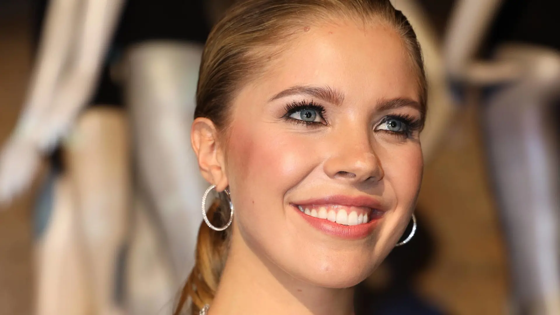 CALZEDONIA PARTY Wien, Palais Coburg, 16. 10. 2019 Victoria SWAROVSKI  CALZEDONIA PARTY Vienna, Palais Coburg, 16 10 2019 Victoria SWAROVSKI 