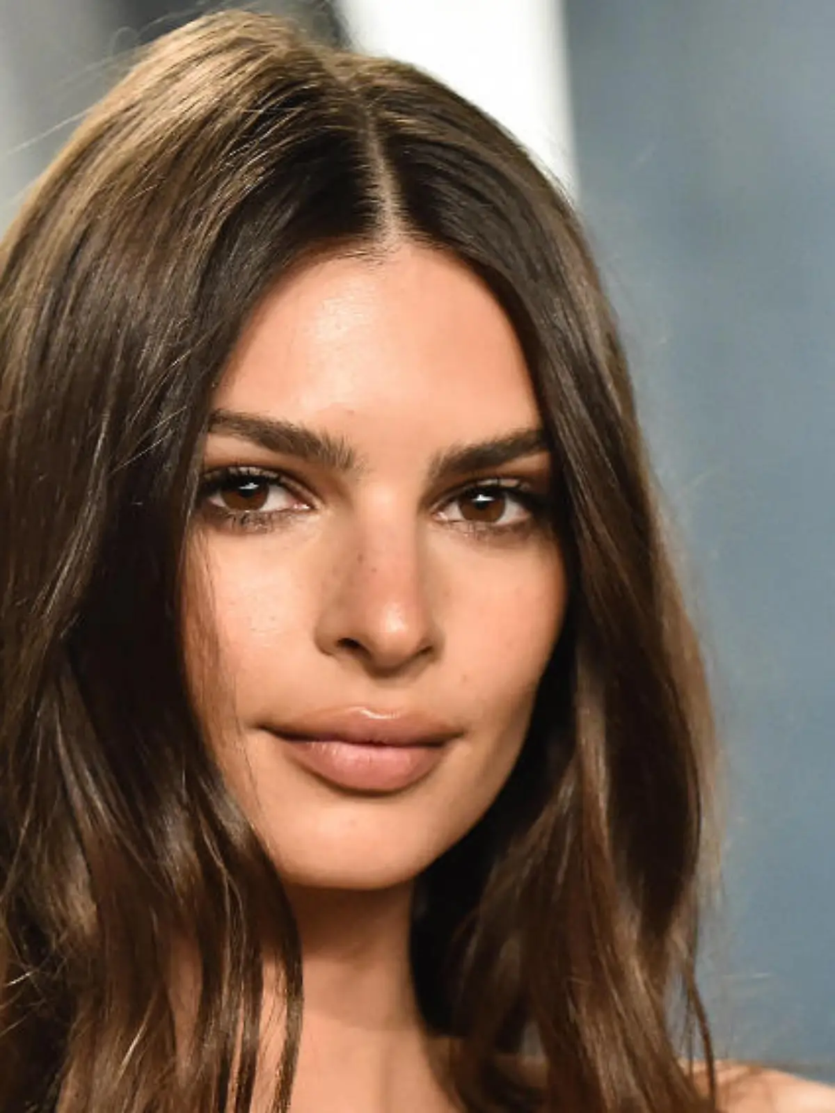 Bild zu: "Emily Ratajkowski: Intimes Stillfoto mit ihrem kleinen Sohn"