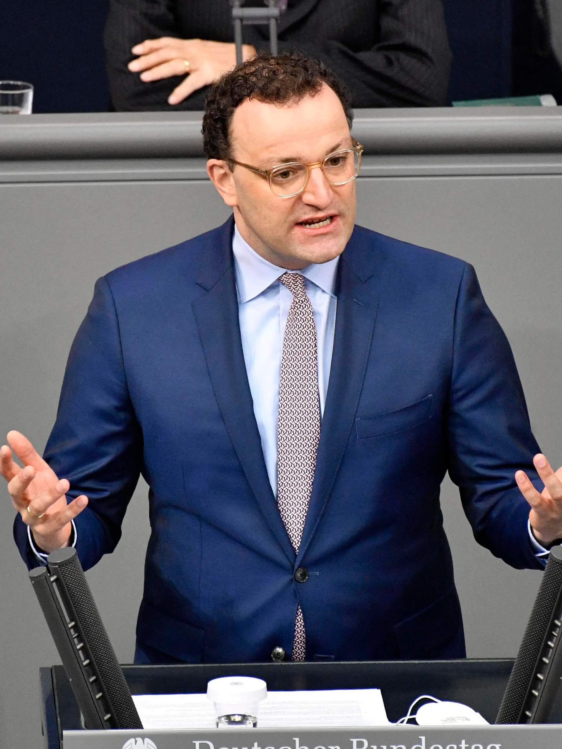  Jens Spahn in der 213. Sitzung des Deutschen Bundestages im Reichstagsgebäude. Berlin, 26.02.2021 *** Jens Spahn at the 213th session of the German Bundestag in the Reichstag building Berlin, 26 02 2021 Foto:xF.xKernx/xFuturexImage