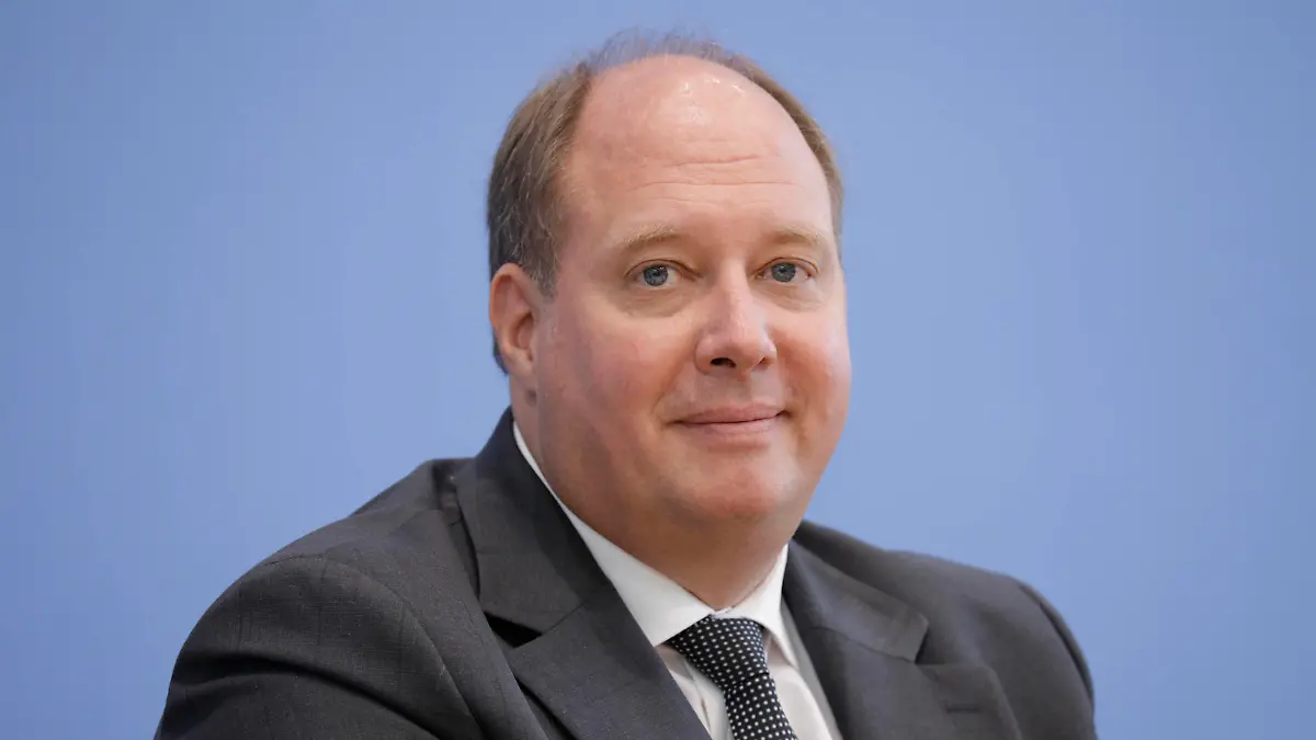 Helge Braun, Chef des Bundeskanzleramtes, PK zu - 100 Tage Corona-Warn-App, DEU, Berlin, 23.09.2020 *** Helge Braun, Head of the Federal Chancellery, PK zu 100 Tage Corona Warn App, DEU, Berlin, 23 09 2020 
