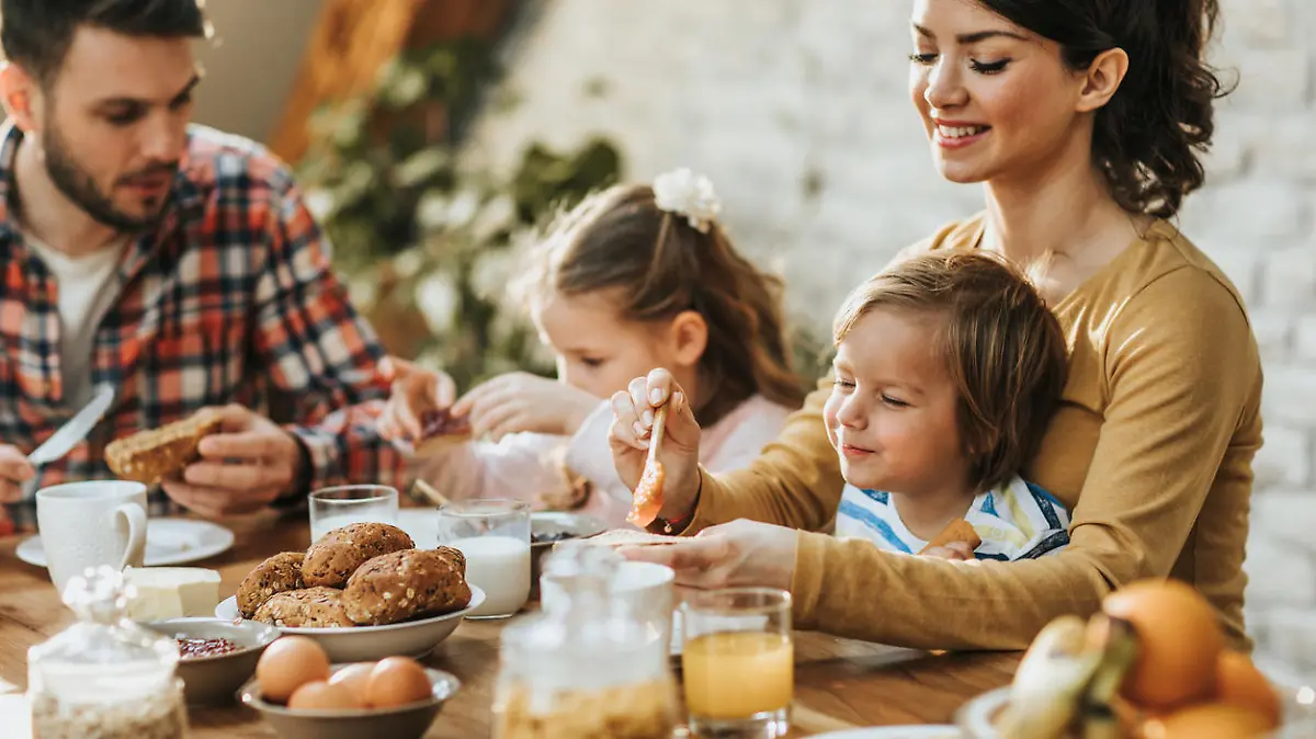 Frühstück mit Familie