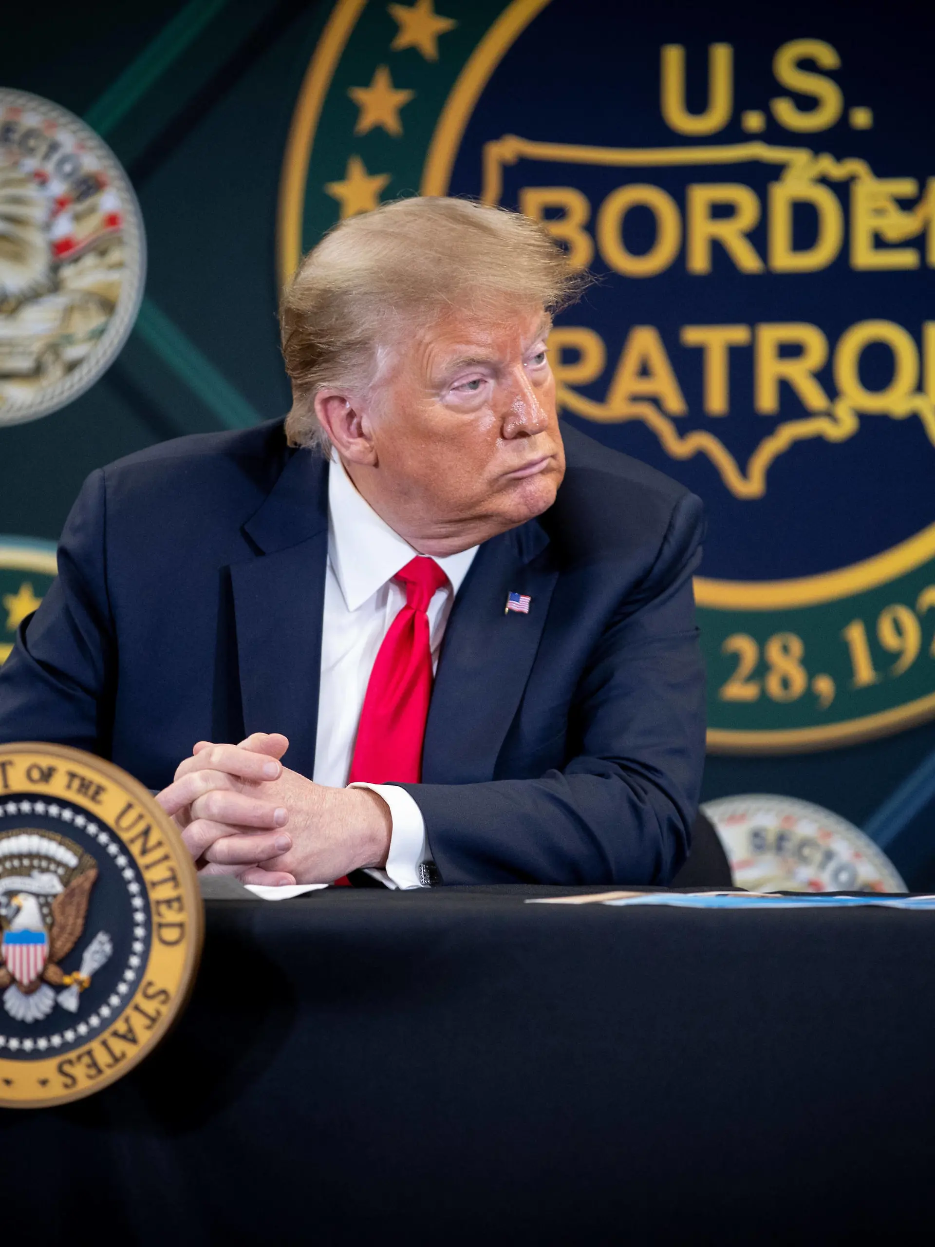  U.S President Trump Roundtable on Border Security June 23, 2020, Yuma, AZ, United States of America: U.S. President Donald Trump during a roundtable discussion on border security June 23, 2020 in Yuma, Arizona. Credit Image: Jerry Glaser/Cbp Photos/Planet Pix via ZUMA Wire Yuma AZ United States of America *** U S President Trump Roundtable on Border Security June 23, 2020, Yuma, AZ, United States of America U S President Donald Trump during a roundtable discussion on border security June 23, 2020 in Yuma, Arizona Credit Image Jerry Glaser Cbp Photos Planet Pix via ZUMA Wire Yuma AZ United States of America Poolfoto ZUMAPRESS.com ,EDITORIAL USE ONLY