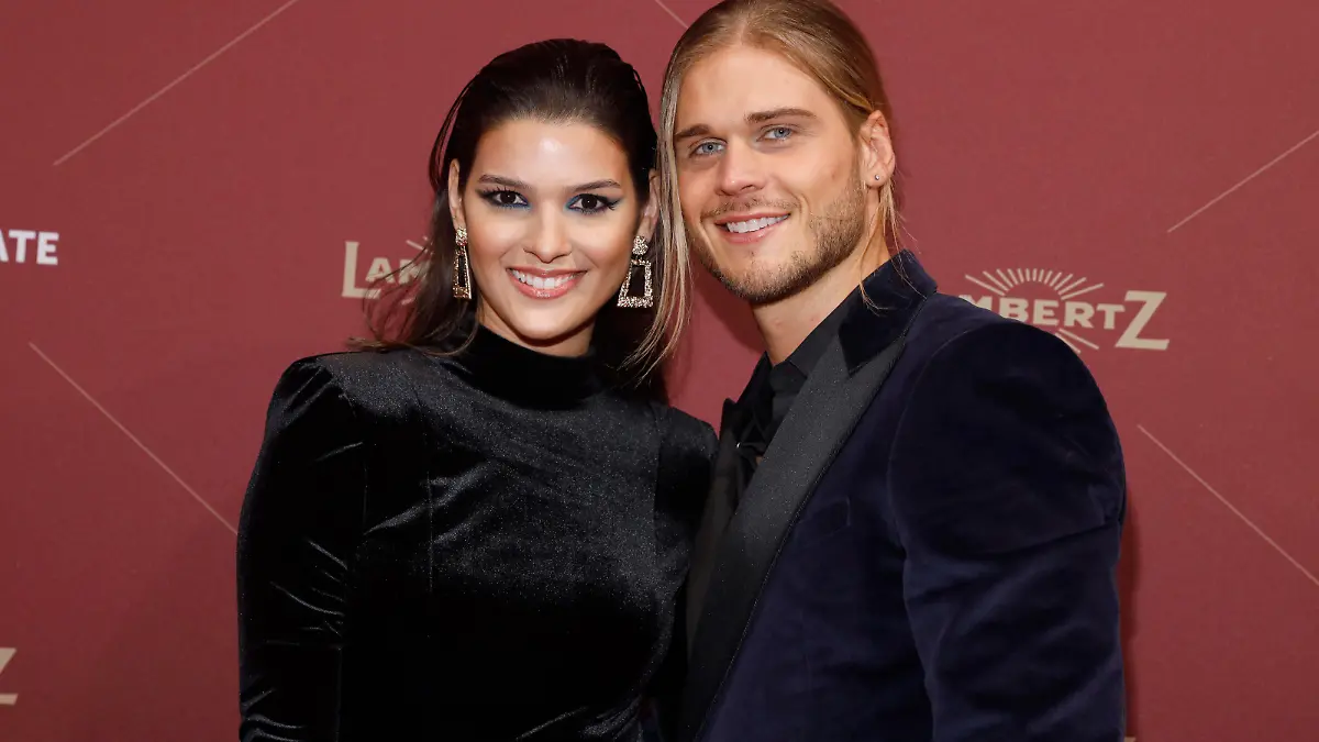  Rurik Gislason mit Freundin Nathalia Soliani bei der 22. Lambertz Monday Night 2020 im Alten Wartesaal. Köln, 03.02.2020 *** Rurik Gislason with girlfriend Nathalia Soliani at the 22 Lambertz Monday Night 2020 in the Old Waiting Room Cologne, 03 02 2020 Foto:xC.xHardtx/xFuturexImage