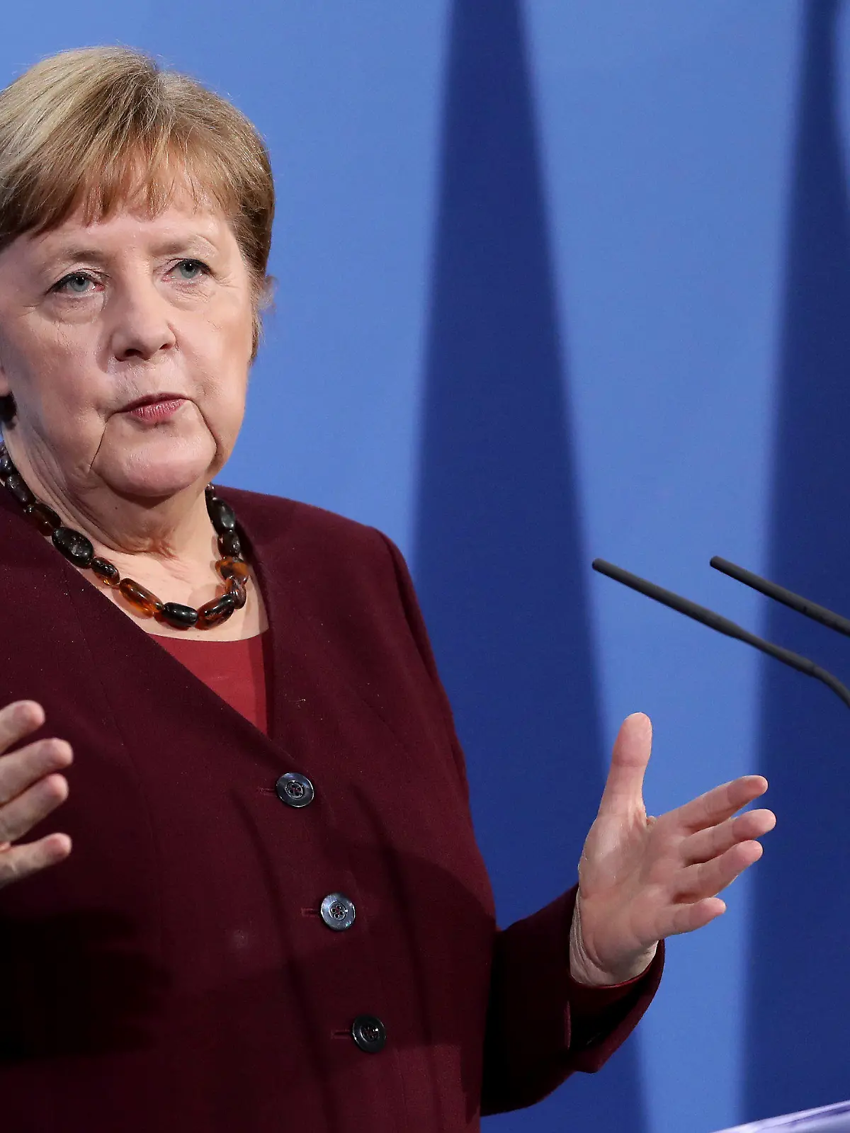 19.03.2021, Berlin: Bundeskanzlerin Angela Merkel (CDU) stellt in der Pressekonferenz im Kanzleramt die Ergebnisse der Telefonkonferenz mit den Ministerpräsidentinnen und Ministerpräsidenten der Länder vor. Wegen der stark steigenden Corona-Infektionszahlen muss aus der Sicht der Bundeskanzlerin die von Bund und Ländern beschlossene Notbremse gezogen werden. Foto: Michael Sohn/AP/Pool/dpa +++ dpa-Bildfunk +++