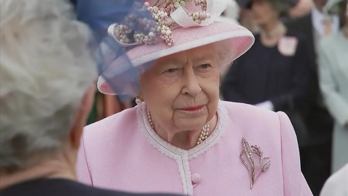 Der Geheimplan der Queen Moderne Monarchie