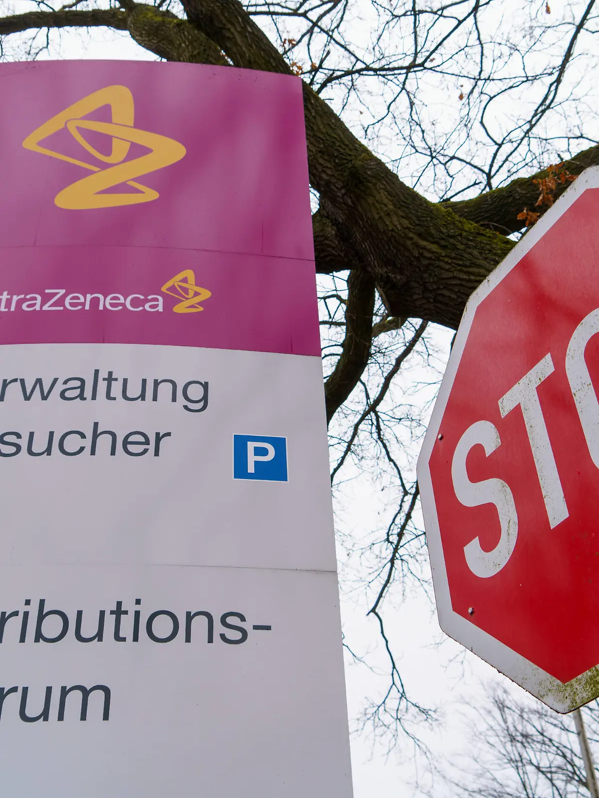  AstraZeneca - Unternehmenssitz in Wedel, Schleswig-Holstein - unmittelbar an der Landesgrenze zu Hamburg -AstraZeneca - Unternehmenssitz in Wedel, Schleswig-Holstein - unmittelbar an der Landesgrenze zu Hamburg -, Wedel Schleswig-Holstein Deutschland Wedel *** AstraZeneca company headquarters in Wedel, Schleswig Holstein directly on the state border with Hamburg AstraZeneca company headquarters in Wedel, Schleswig Holstein directly on the state border with Hamburg , Wedel Schleswig Holstein Germany Wedel
