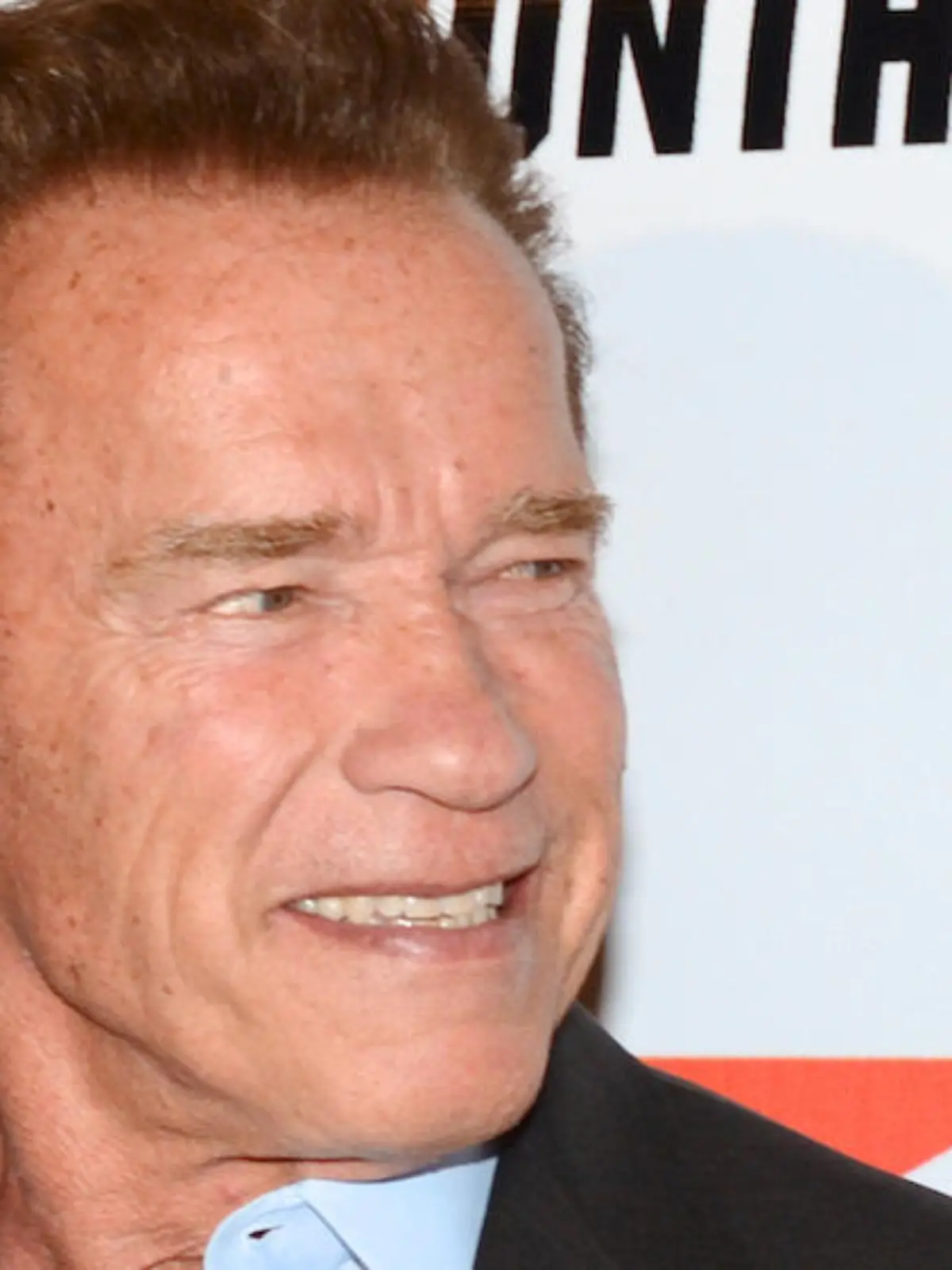 Kampf gegen die Alien-Invasion: Arnold Schwarzenegger ist "bereit"