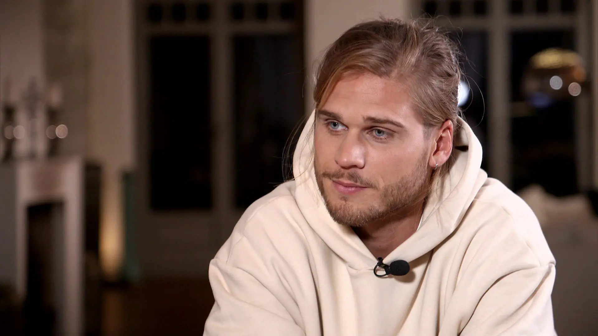 Rúrik Gíslason spricht über den tragischen Tod seiner Mutter Bewegendes Interview