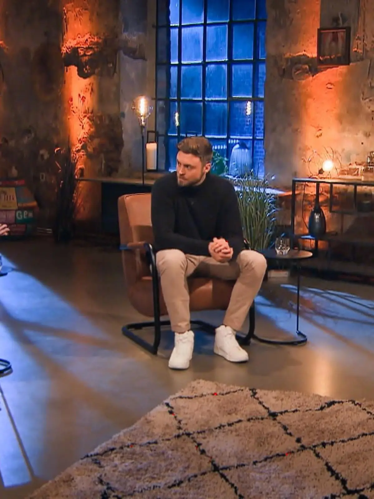 Mimi und Niko verkünden beim Bachelor-Talk mit Frauke Ludowig, dass sie kein Paar sind.