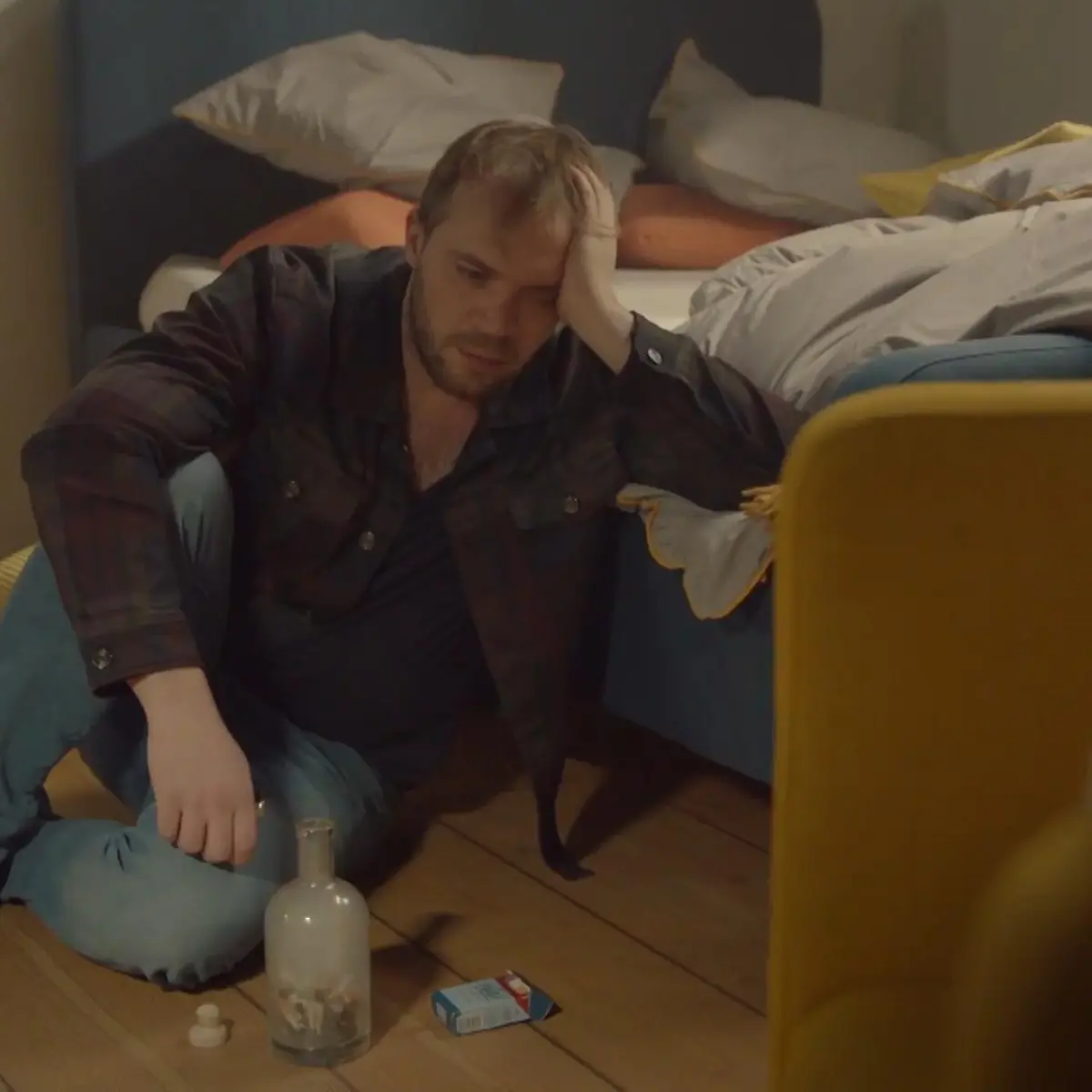 GZSZ: Liebeskummer: Erik stürzt an seinem Geburtstag richtig ab