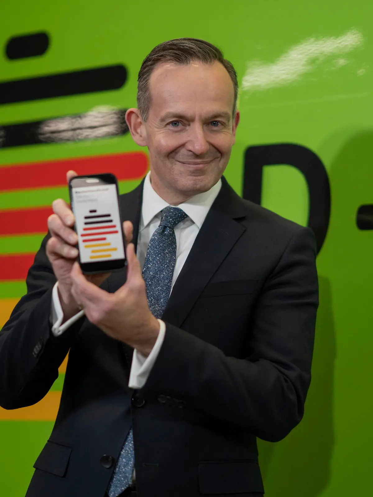 Start Deutschlandticket Pressekonferenz zum bevorstehenden Start im Hauptbahnhof Berlin Volker Wissing, BundesverkehrsministerStart Deutschlandticket Pressekonferenz zum bevorstehenden Start im Hauptbahnhof Berlin Volker Wissing, Bundesverkehrsminister, Berlin Berlin Deutschland Hauptbahnhof *** Start Deutschlandticket Press conference on upcoming launch at Berlin Central Station Volker Wissing, Federal Minister of Transport Start Deutschlandticket Press conference on upcoming launch at Berlin Central Station Volker Wissing, Federal Minister of Transport, Berlin Berlin Germany Central Station