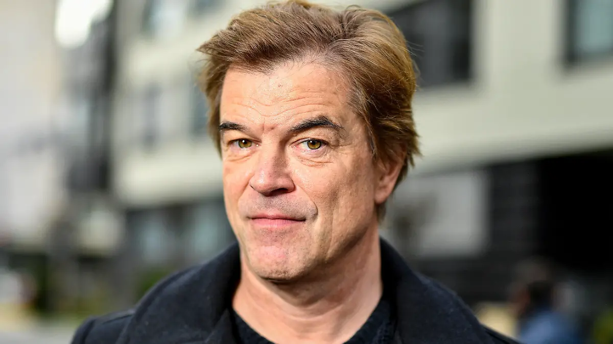 ARCHIV - 27.03.2019, Schweiz, Zürich: Campino (Andreas Frege), Sänger der Band "Die Toten Hosen", lächelt. Campino, frisch gekürter Bestseller-Autor, hat verraten, als Leseratte in der siebten Klasse sitzengeblieben zu sein. (zu dpa «Campino: Als Leseratte in der Schule sitzengeblieben») Foto: Walter Bieri/KEYSTONE/dpa +++ dpa-Bildfunk +++