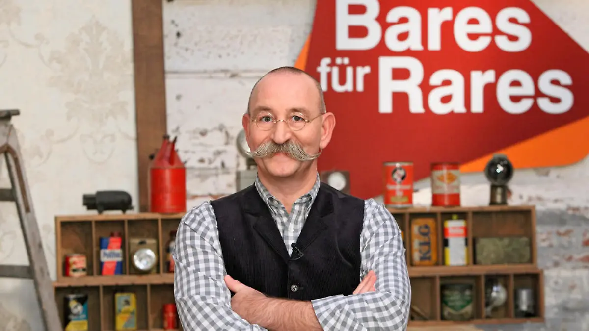 Seit 2013 führt Horst Lichter als Moderator durch die Trödelshow „Bares für Rares”. Jetzt gibt’s Expertinnen-Nachwuchs!