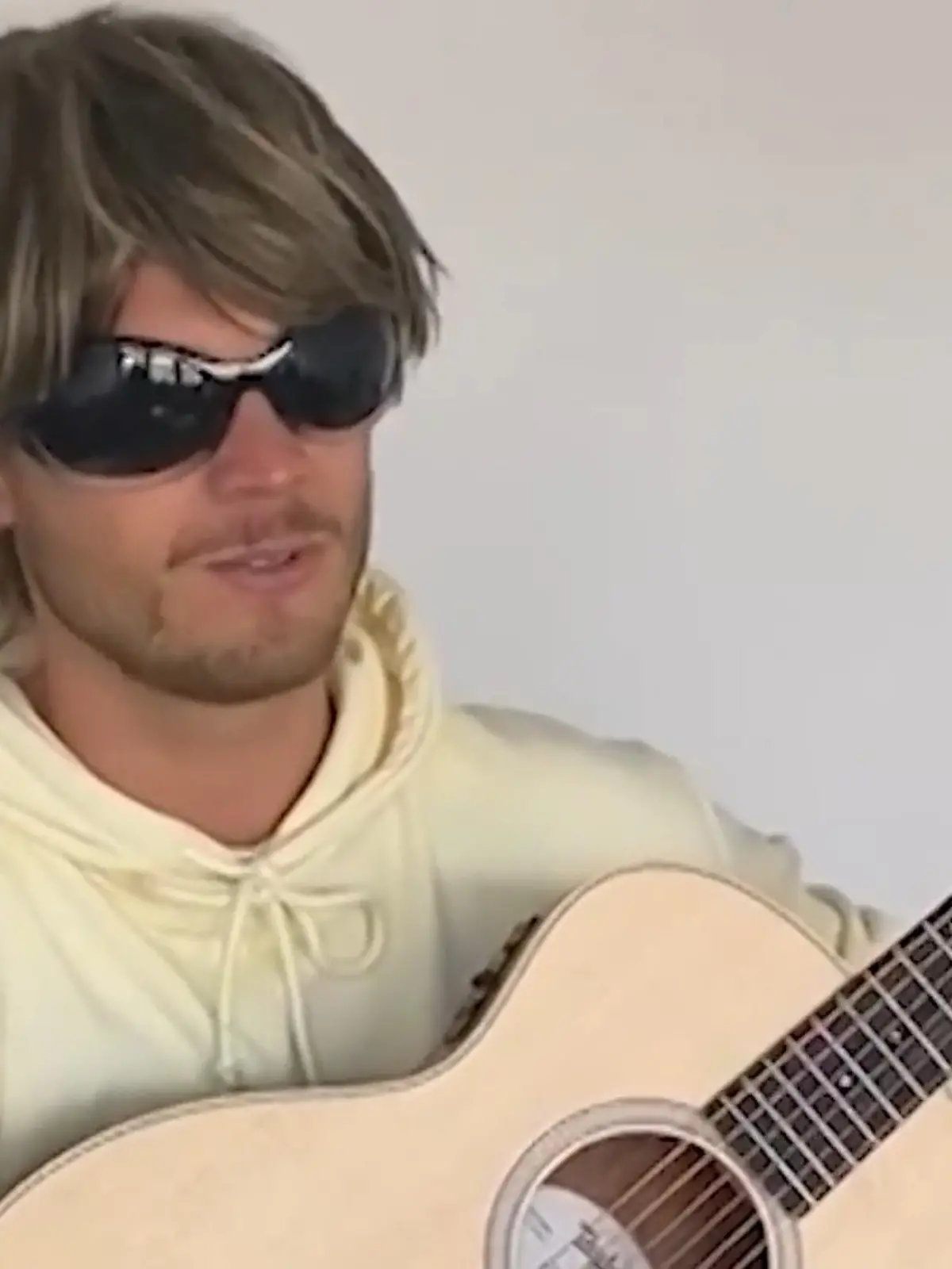 Bild zu: "Rúrik Gíslason performt Mickie-Krause-Song"