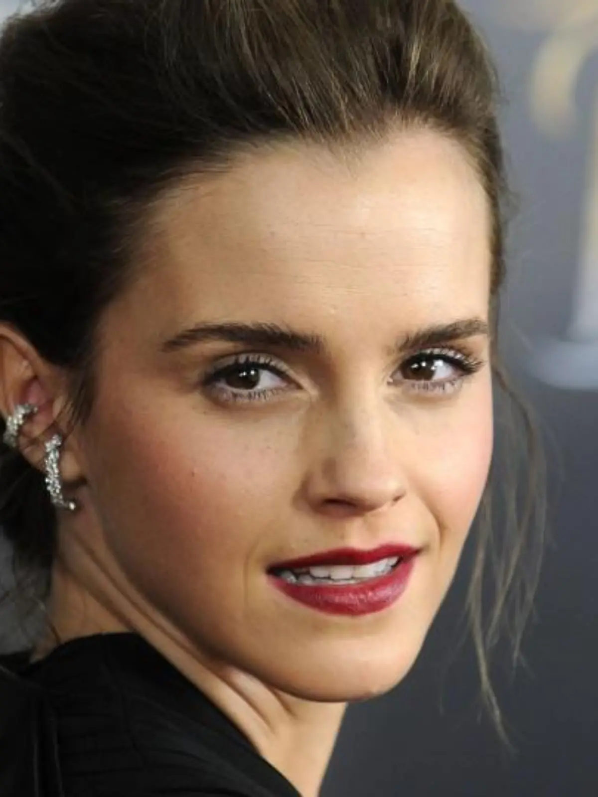 Bild zu: "Emma Watson war beim Friseur"