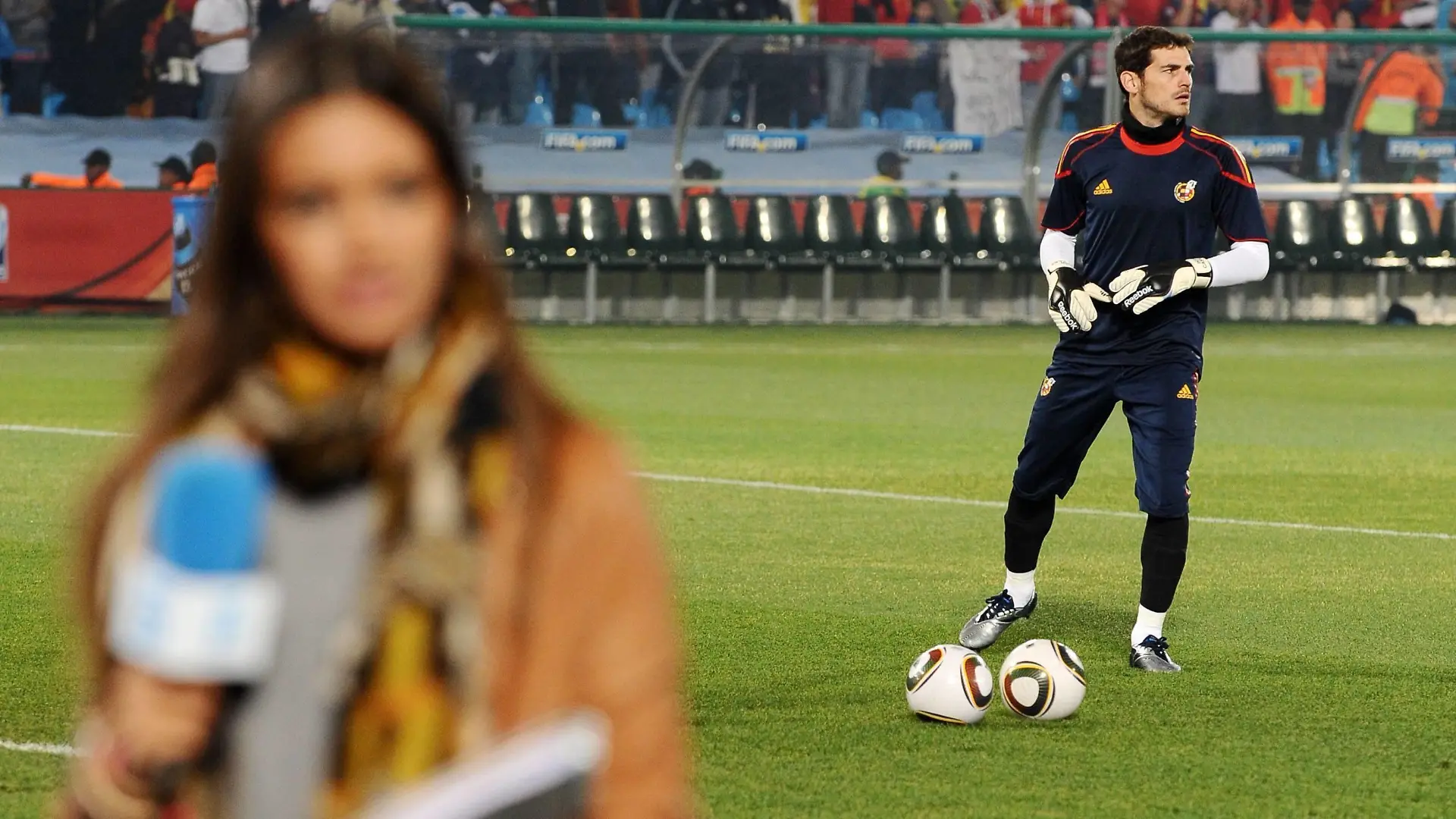 Pretoria 25/06/2010 - WM 2010, Spanien TV Telecinco Field Reporterin Sara Carbonero, Freundin von Iker Casillas ESP, re. - PUBLICATIONxNOTxINxITA