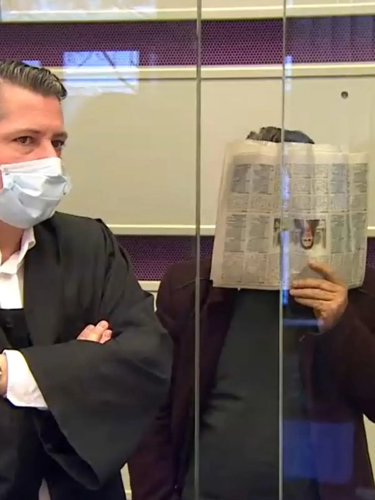 Mustafa E. (r.) musste sich am Mittwoch vor Gericht verantworten.