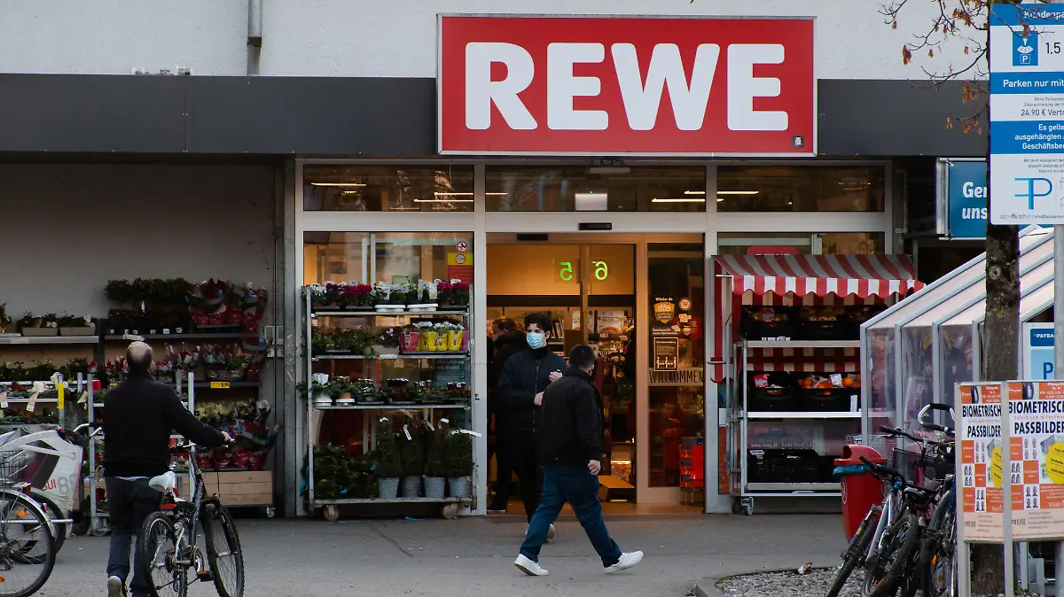 Rewe Markt von außen