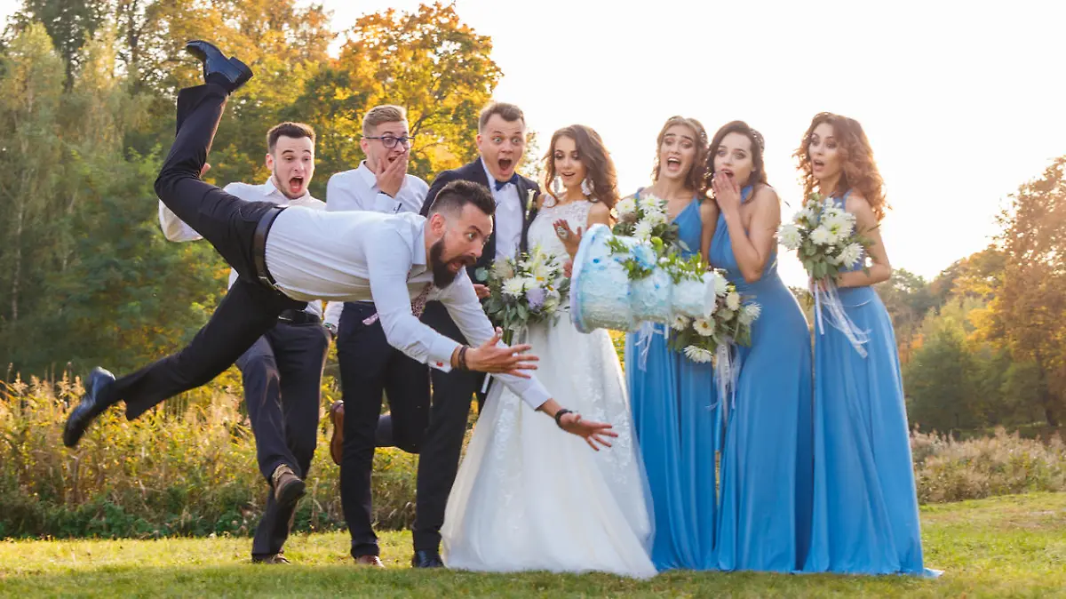 Loser drops the wedding cake during the wedding ceremony