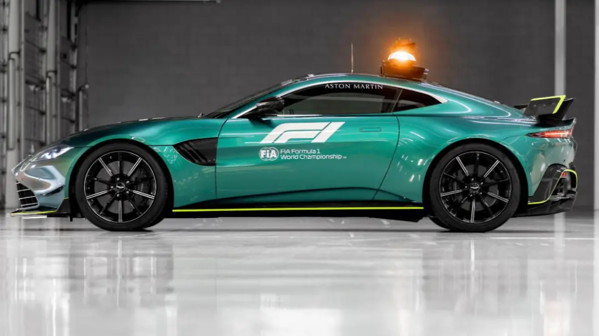 Safety Car von Aston Martin