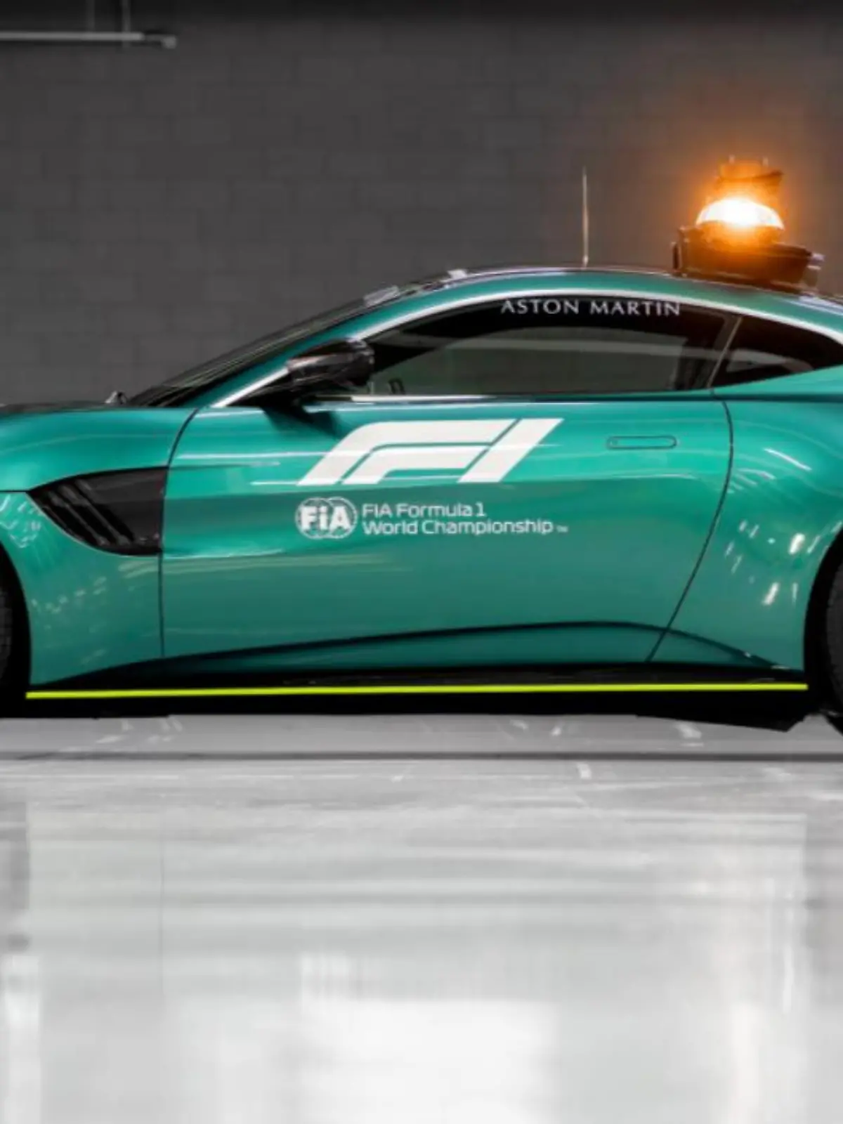 Safety Car von Aston Martin