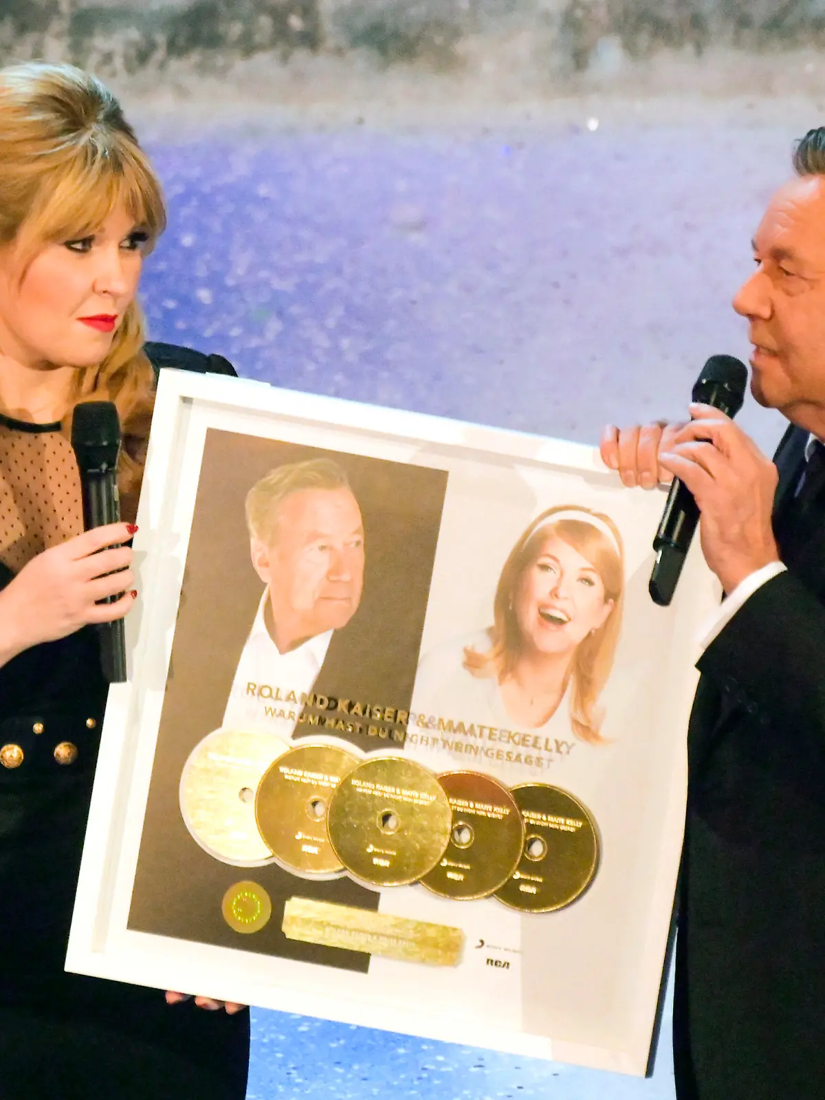 Maite Kelly und Roland Kaiser bei der Aufzeichnung der ARD TV-Show 'Das Adventsfest der 100.000 Lichter' im Congress Center Suhl. Suhl, 24.11.2022