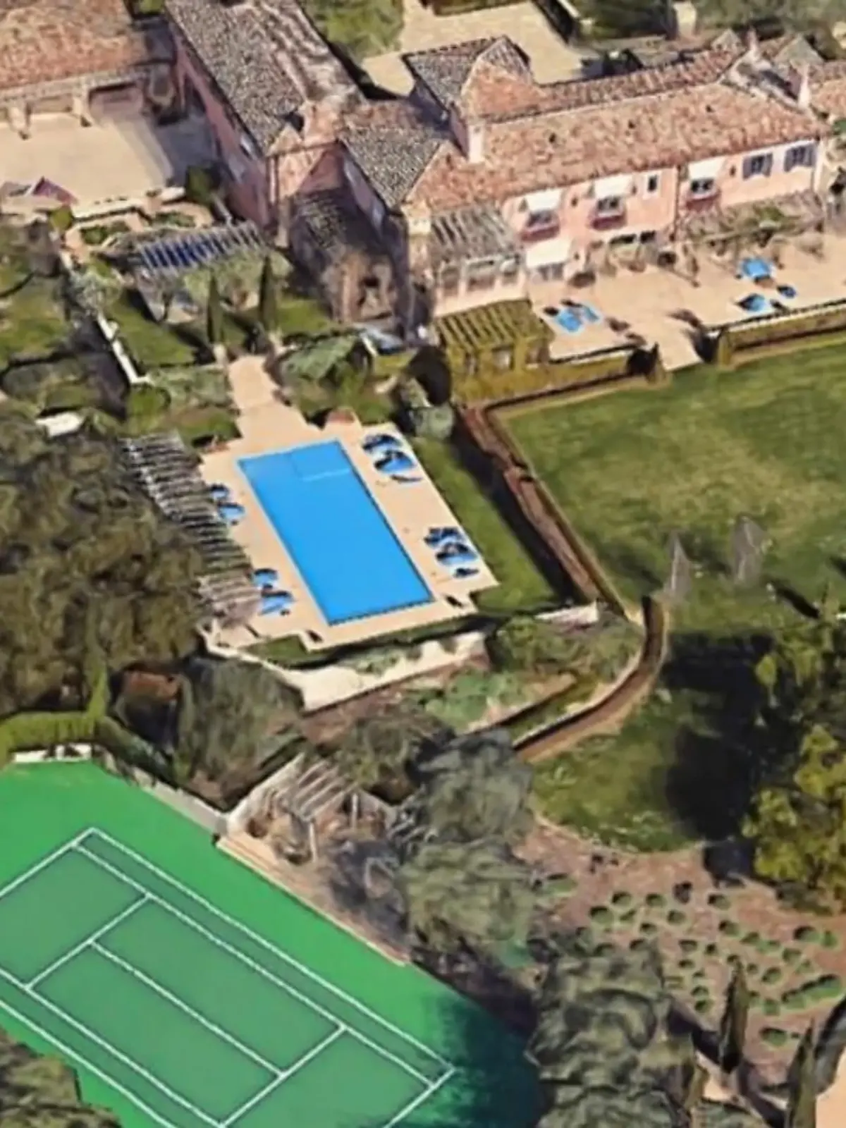 Bild zu: "Das ist die neue Villa von den Ex-Royals!"