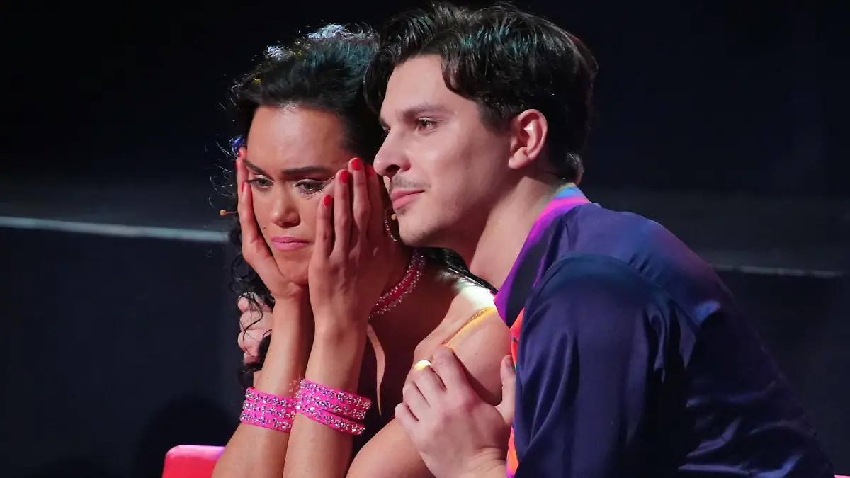 Vanessa Neigert und Profitänzer Alexandru Ionel scheitern bereits in Show 1 von "Let's Dance".