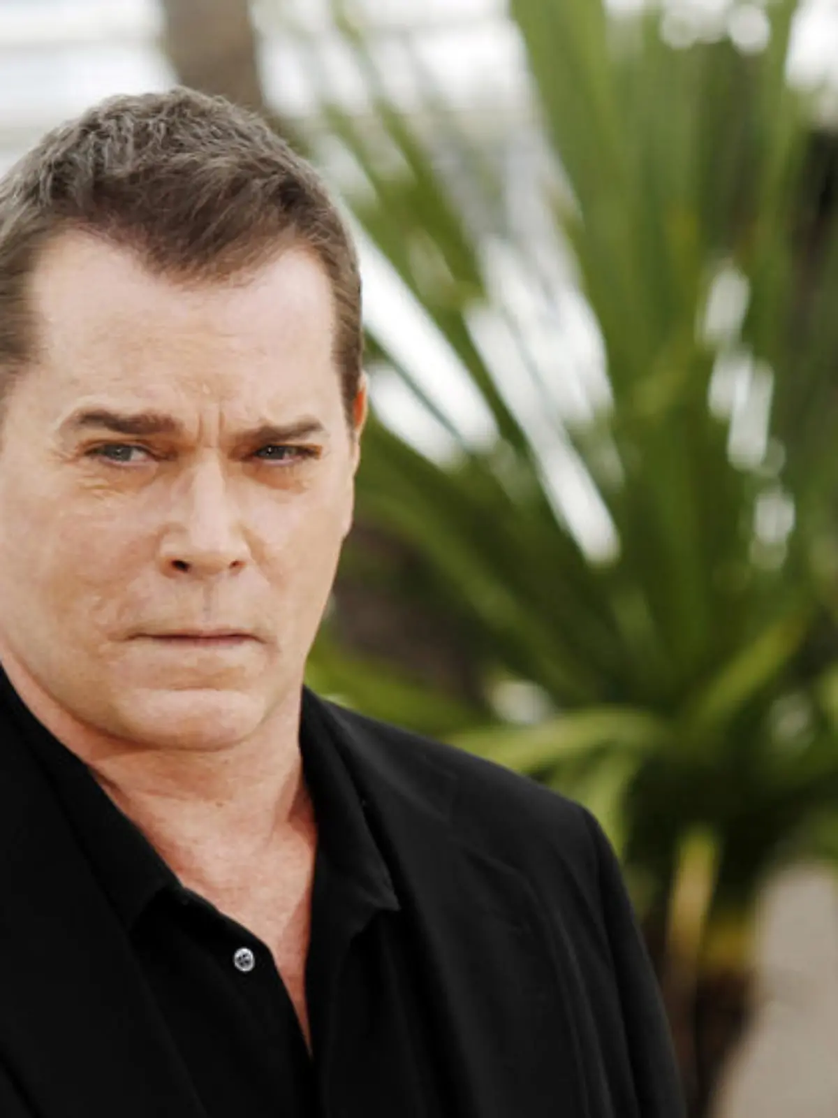 Ray Liotta spielt in neuer Apple-Dramaserie "In With the Devil" mit